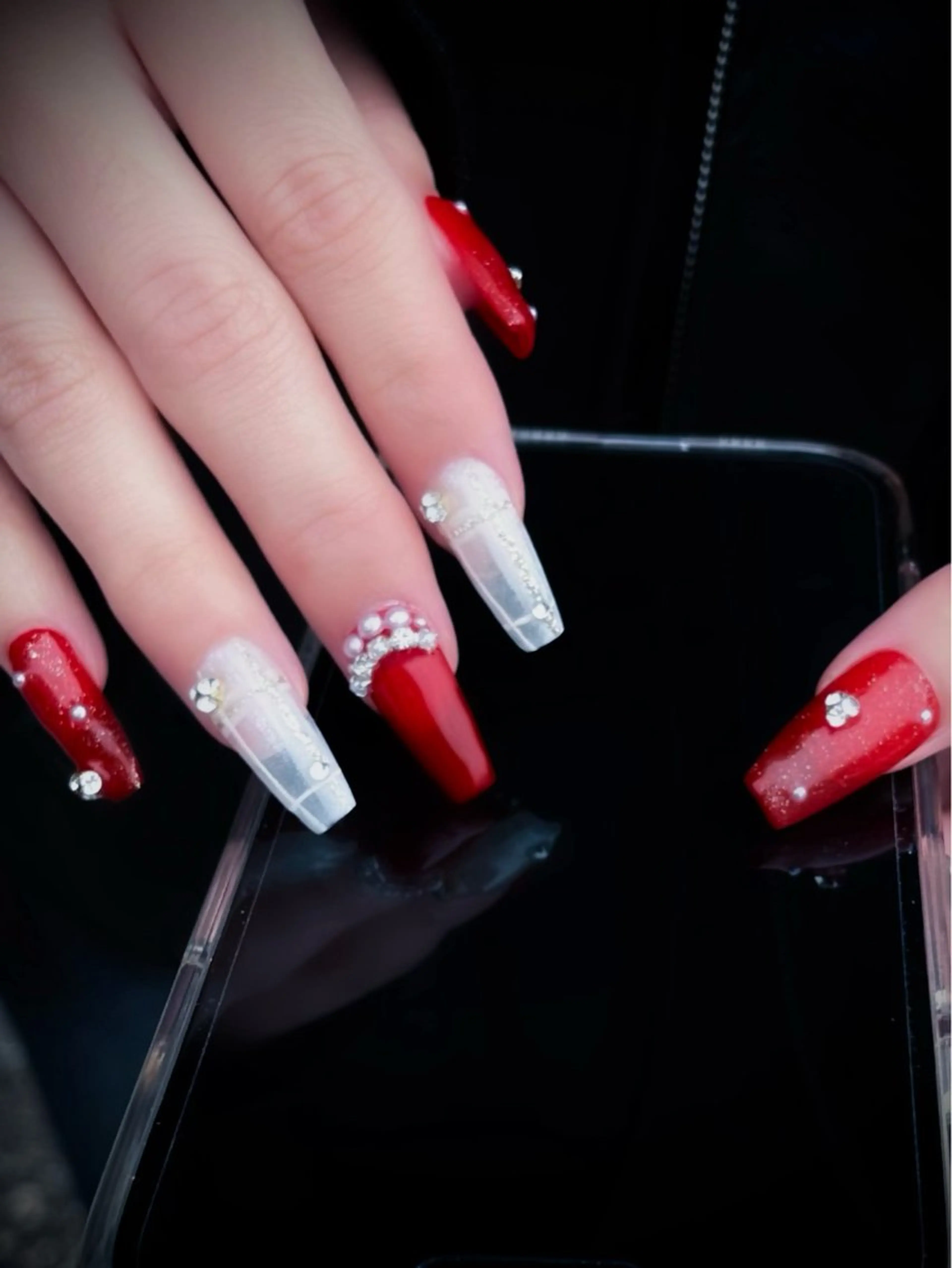 ネイル キラキラネイル マグネットネイル ワンカラーネイル スカルプネイル ワンホンネイル nine.🦋 YUKOのネイルデザイン