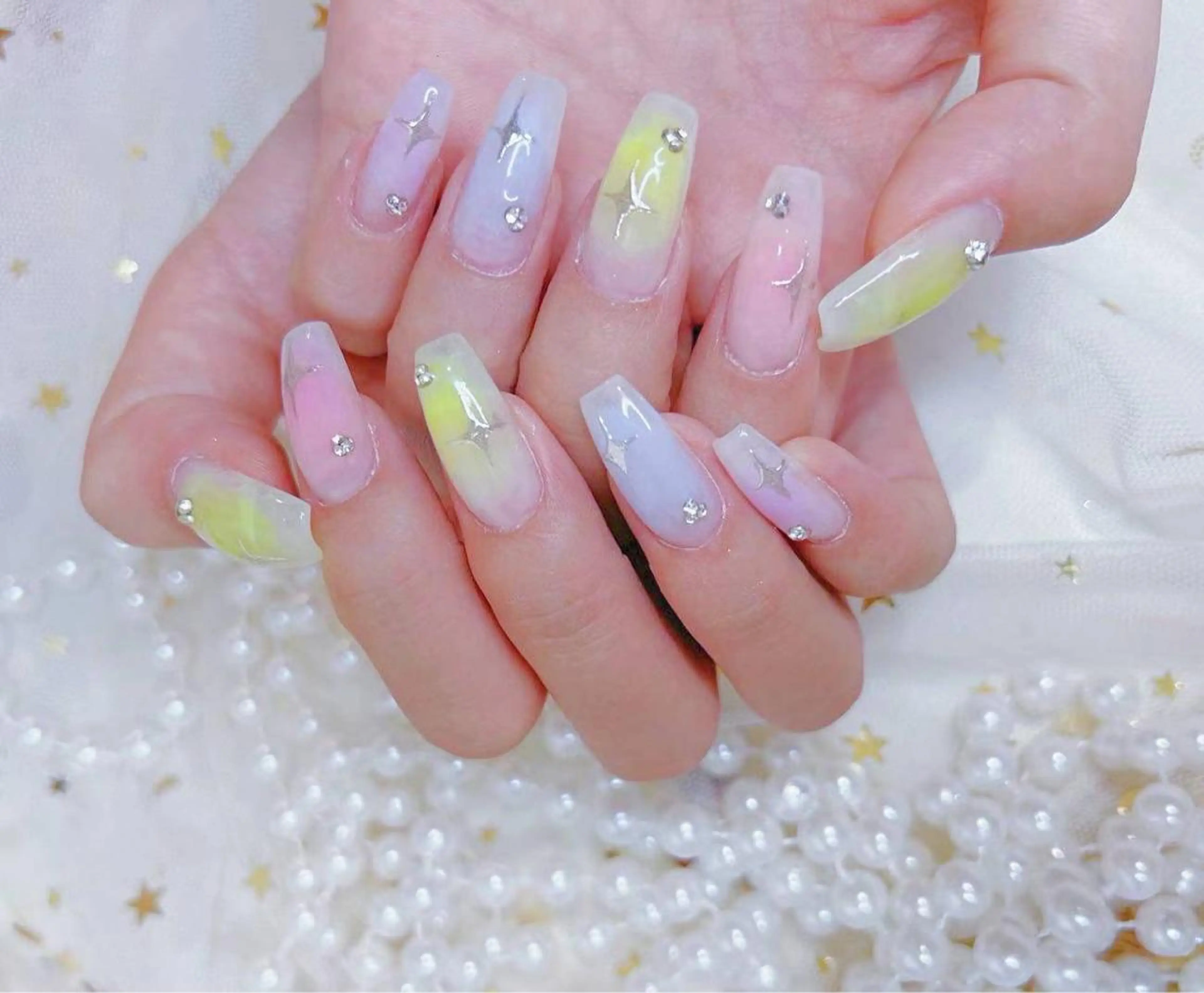 ネイル チークネイル シルバー Babarla Nailのネイルデザイン