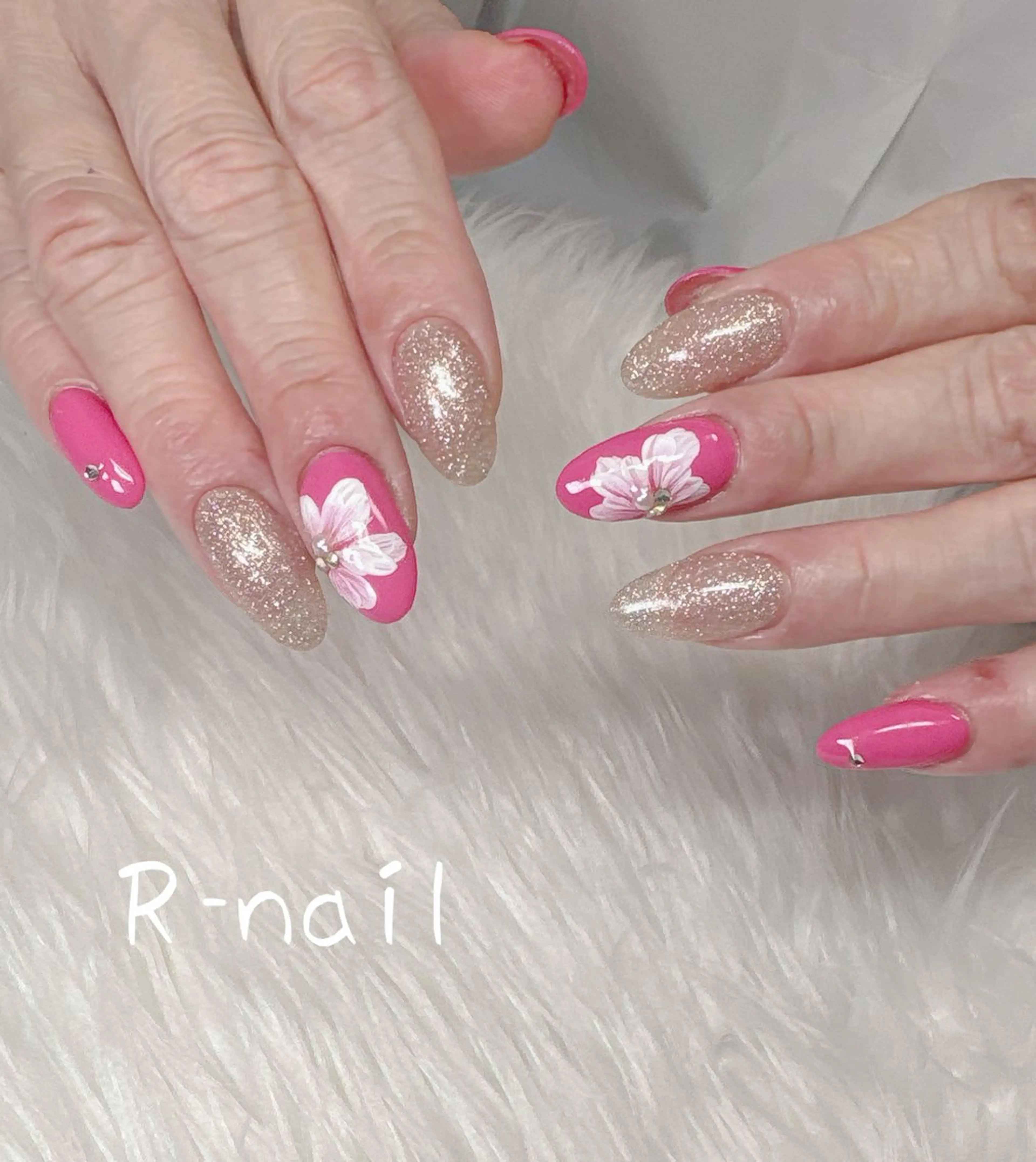 ネイル ハンドネイル R-nail salonのネイルデザイン