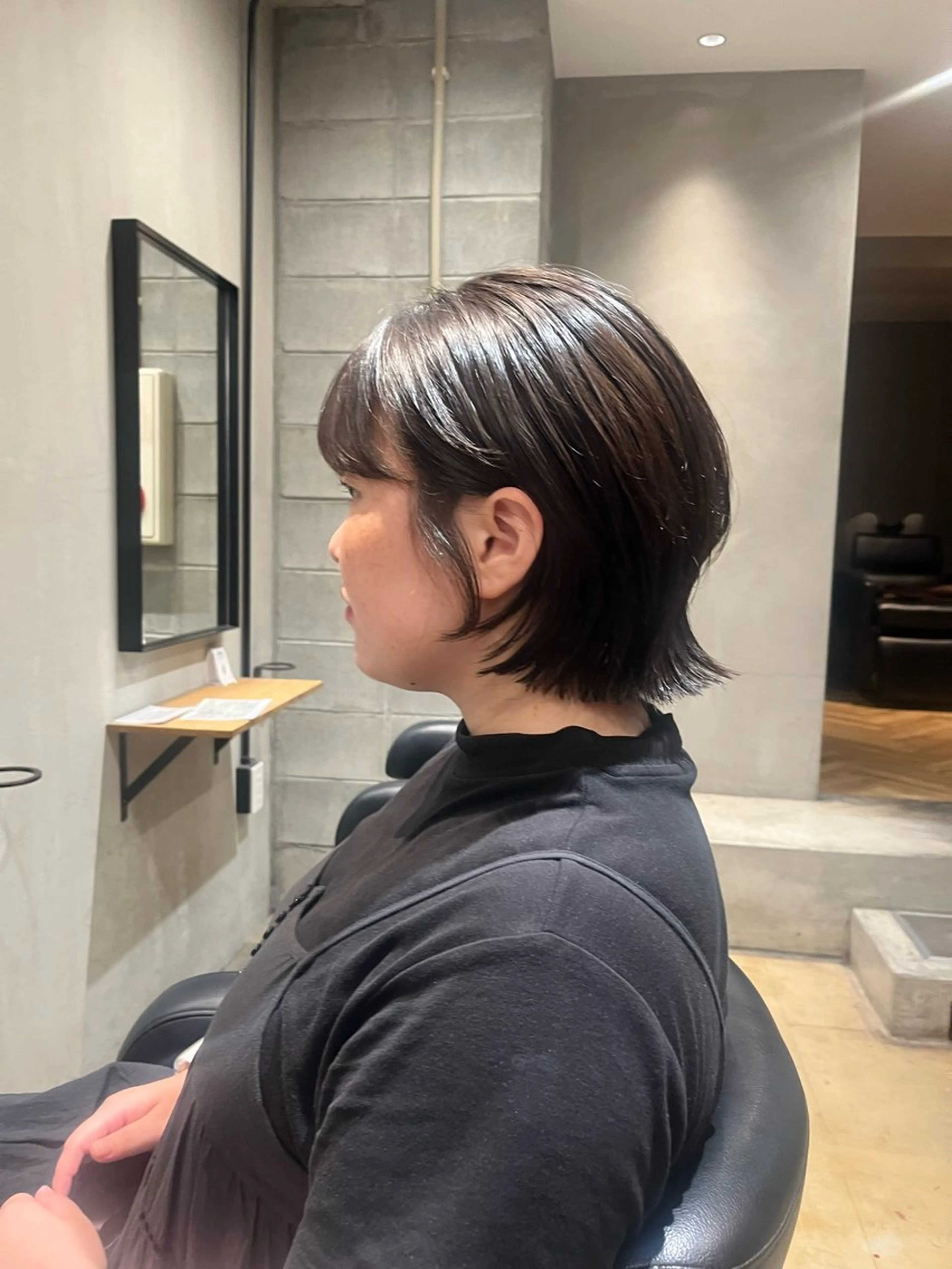 ショート くびれヘア レイヤーカット ショートヘア こまつばらみお/レイ ヤー/ダブルカラーのヘアスタイル