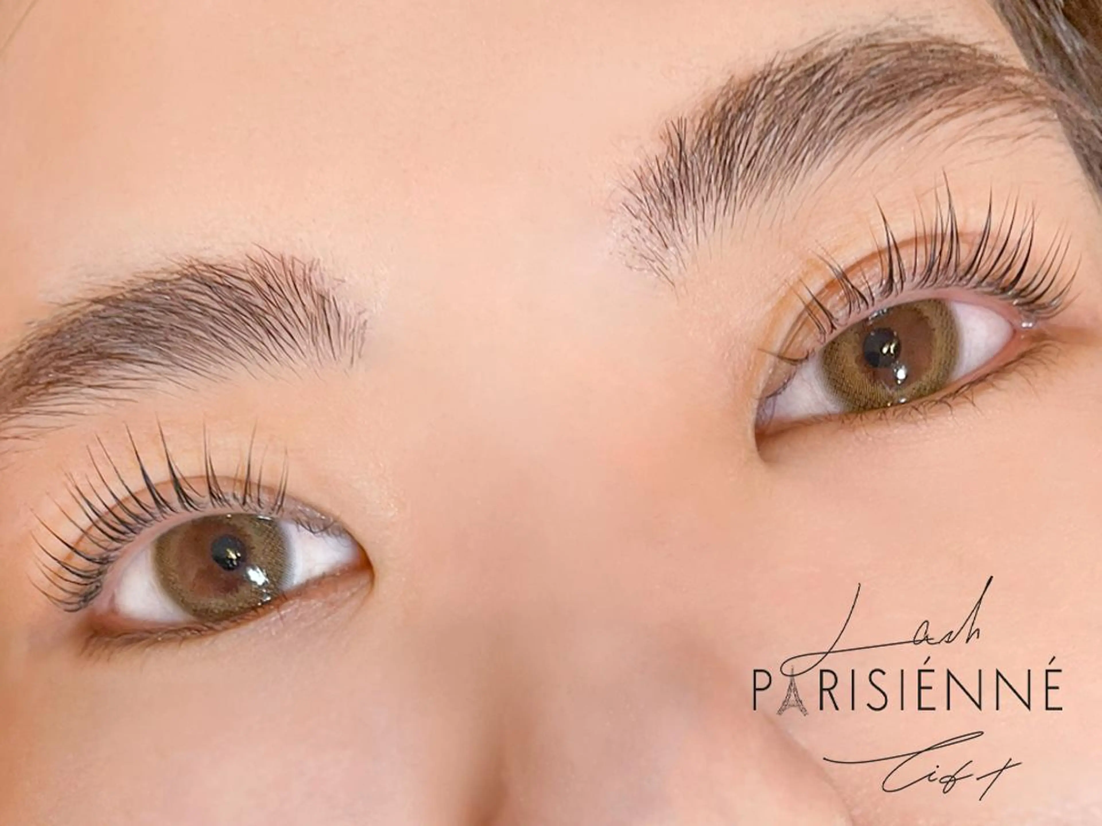 🧡ご新規様限定🧡🤩オフなし🤩【パッチリ上向き】根元から立ち上げまつげパーマ👑の写真