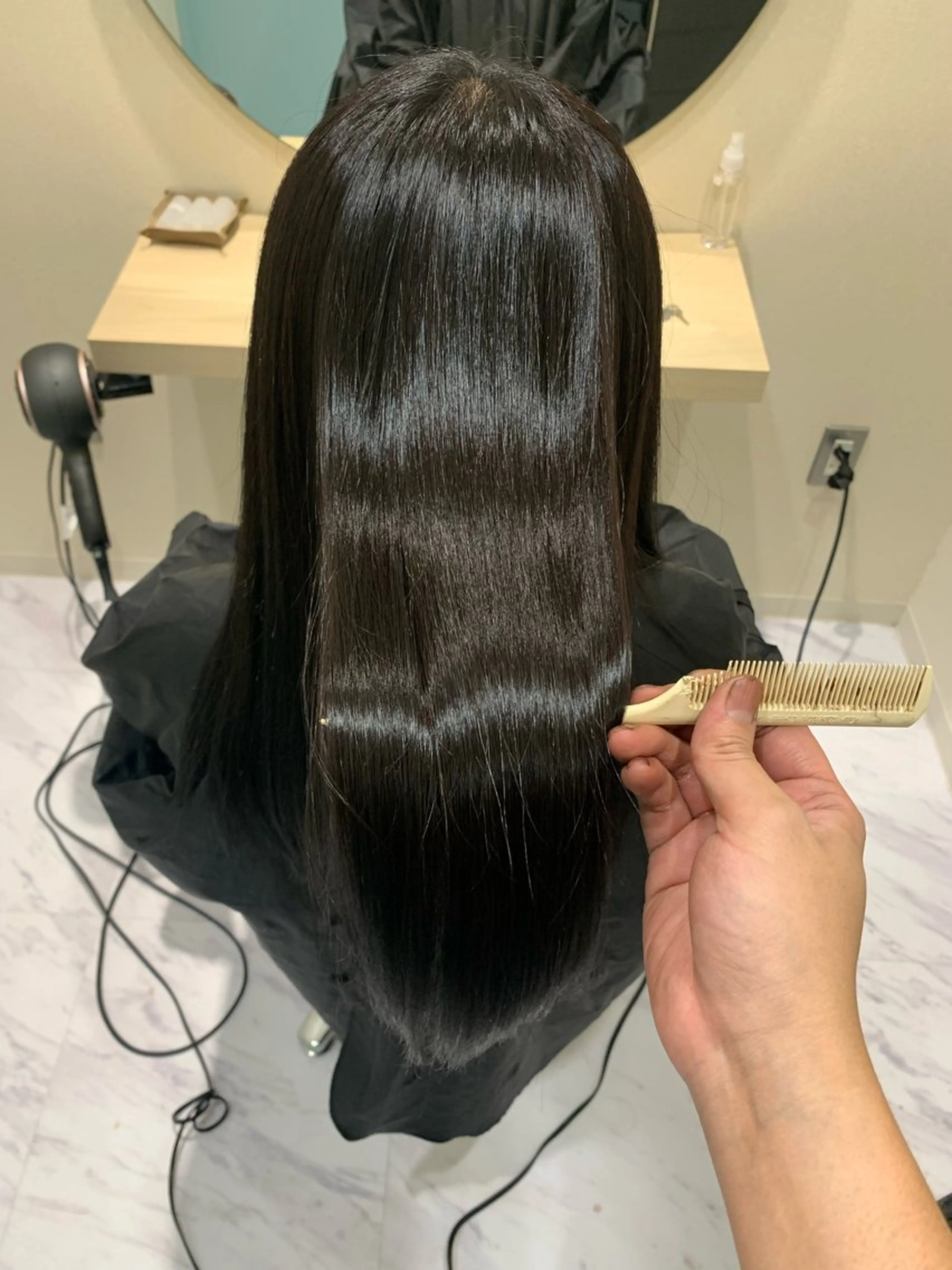 ケアカラー+極上髪質改善トリートメント10ステップ☆シャンプー+アロマスパ付きの写真