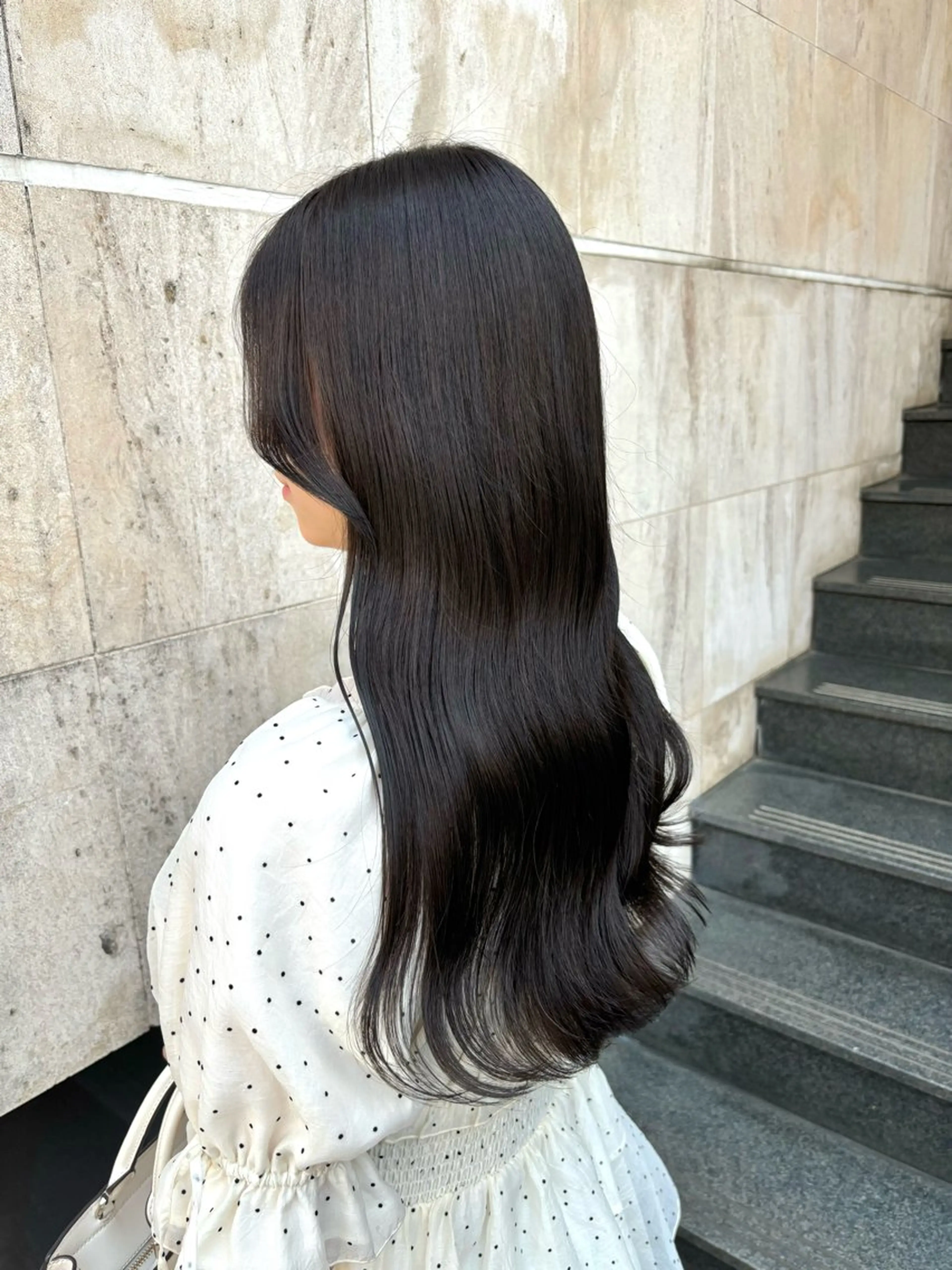 ロング カラー 似合わせカット カット ヘアカラー トリートメント ブリーチなし✨艶髪 カラー𓃲YAGIのヘアスタイル