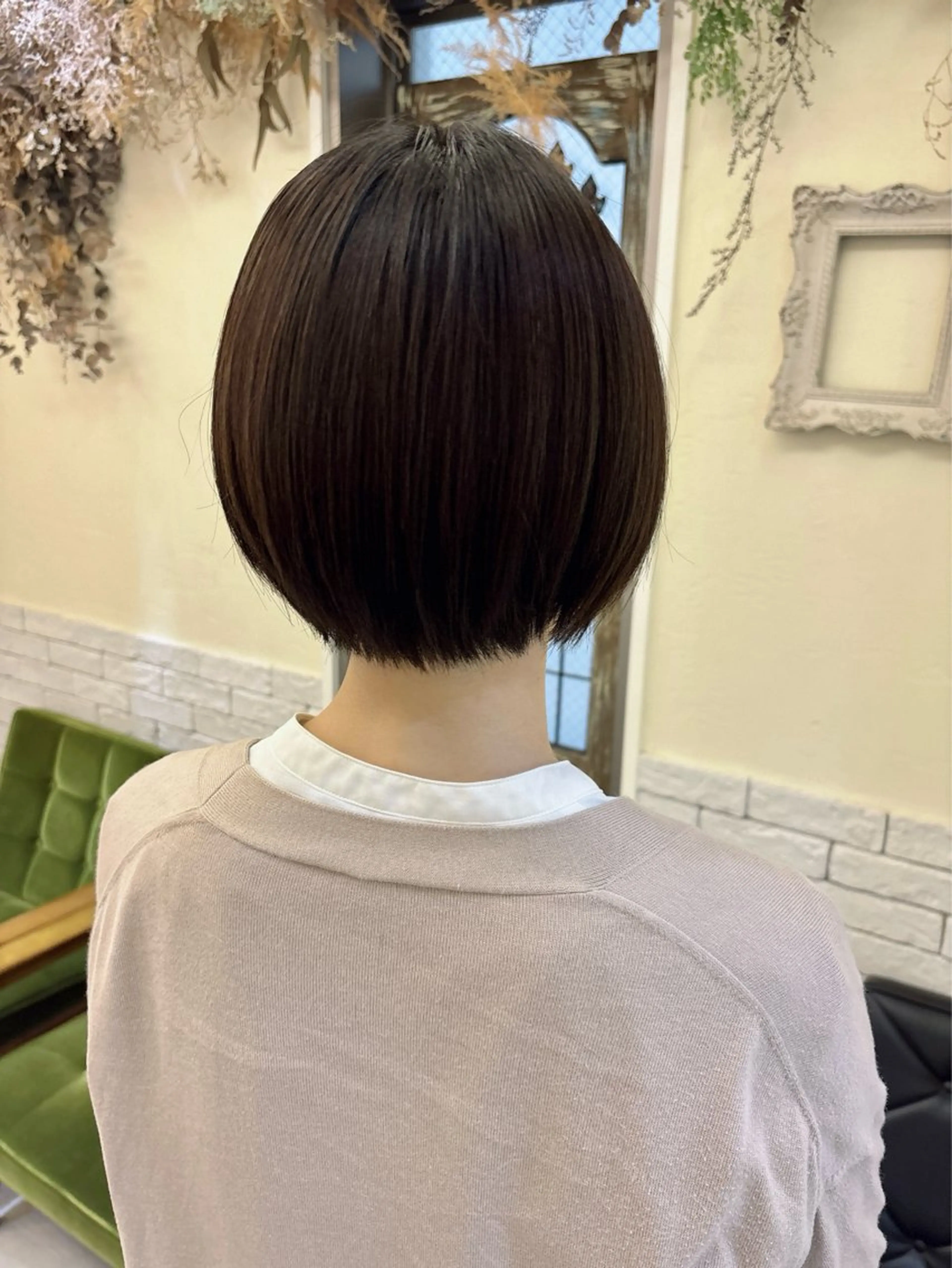 ショート 伸ばしかけ ショートヘア カット ヘアカラー 大久保 愛のヘアスタイル