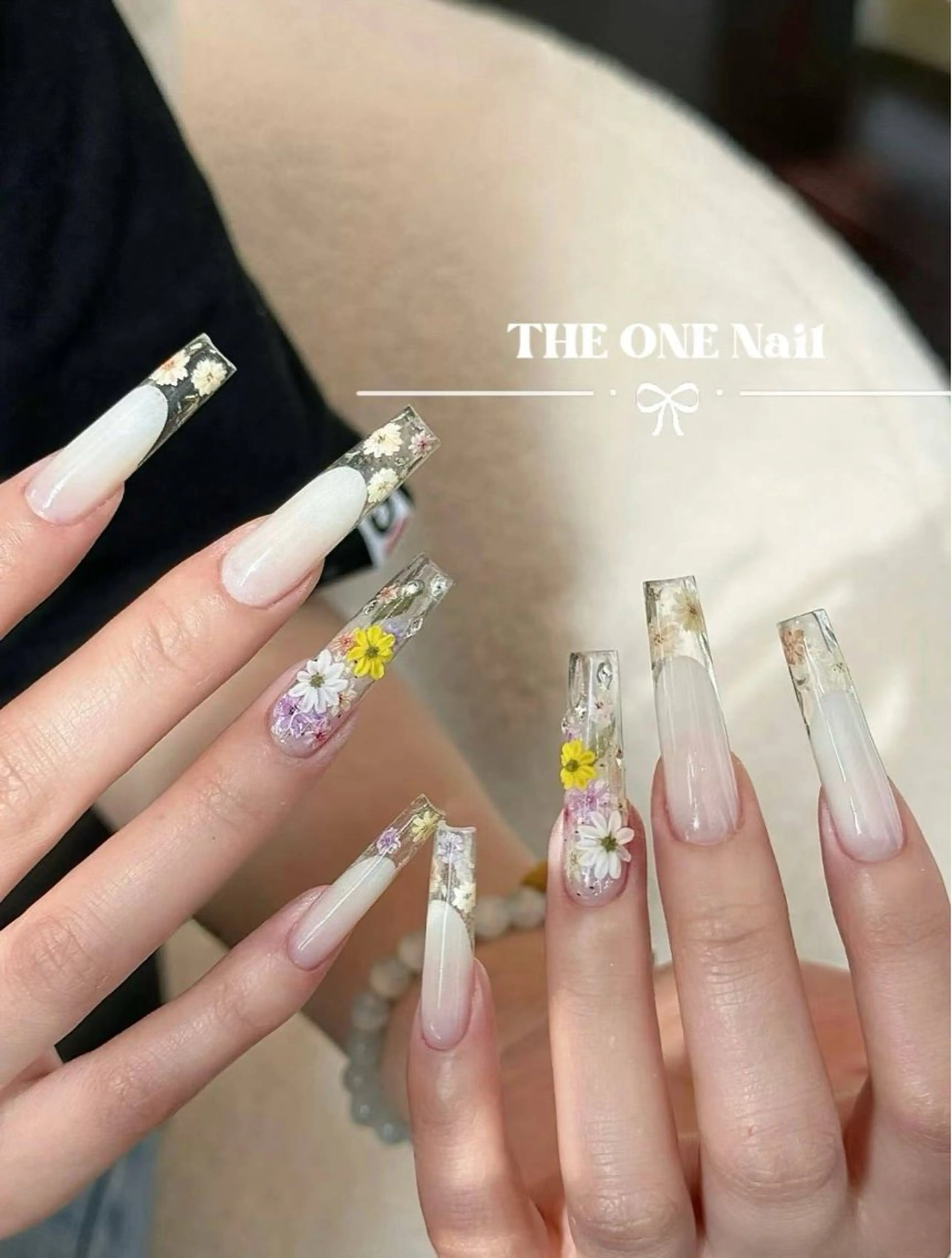 ネイル The oneアオイ アオイのネイルデザイン