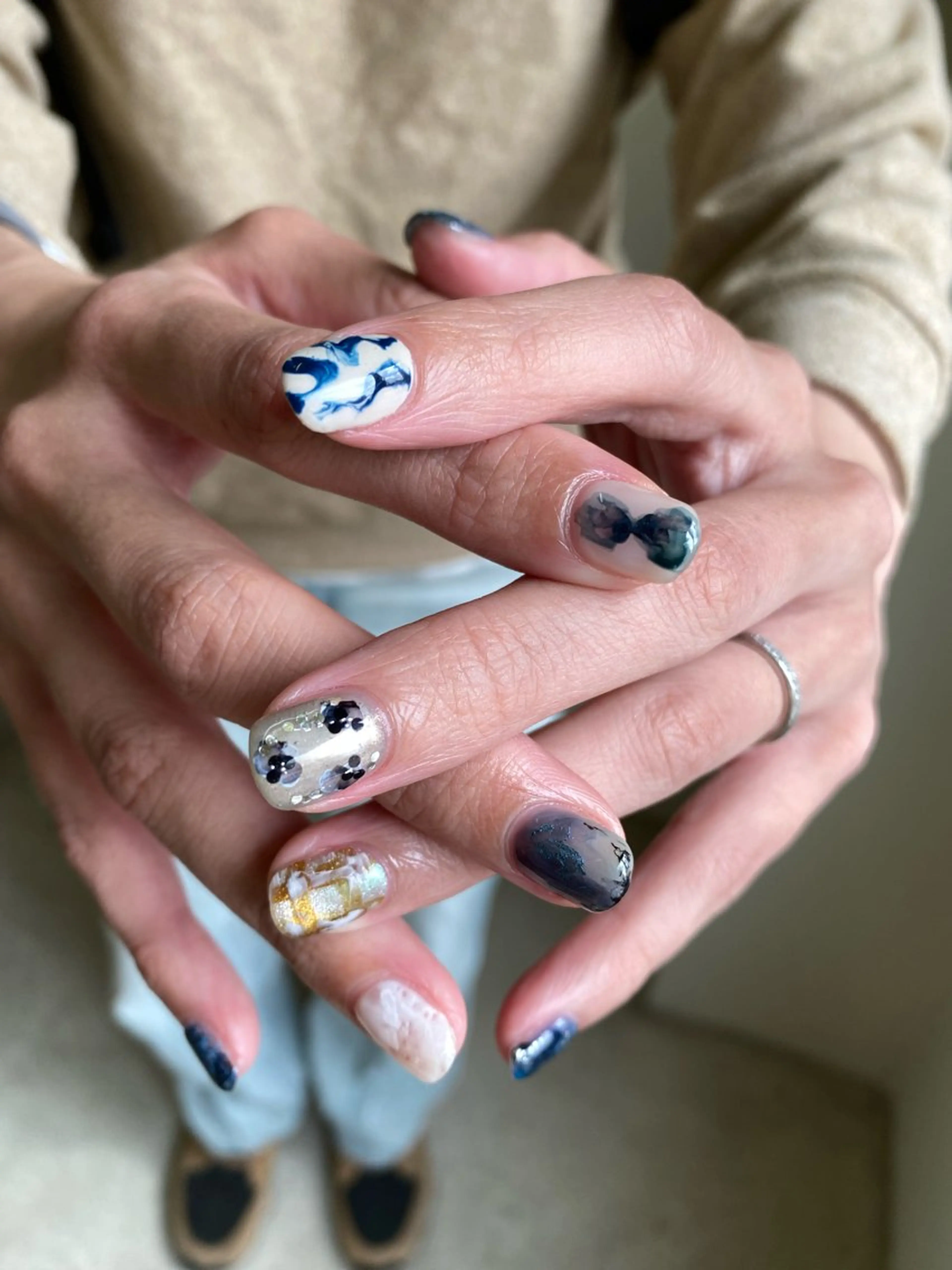 ネイル 成人式 フラッシュネイル フレンチネイル キラキラネイル マグネットネイル ハンドネイル 草加ニュアンスネイル 🌚hersのネイルデザイン