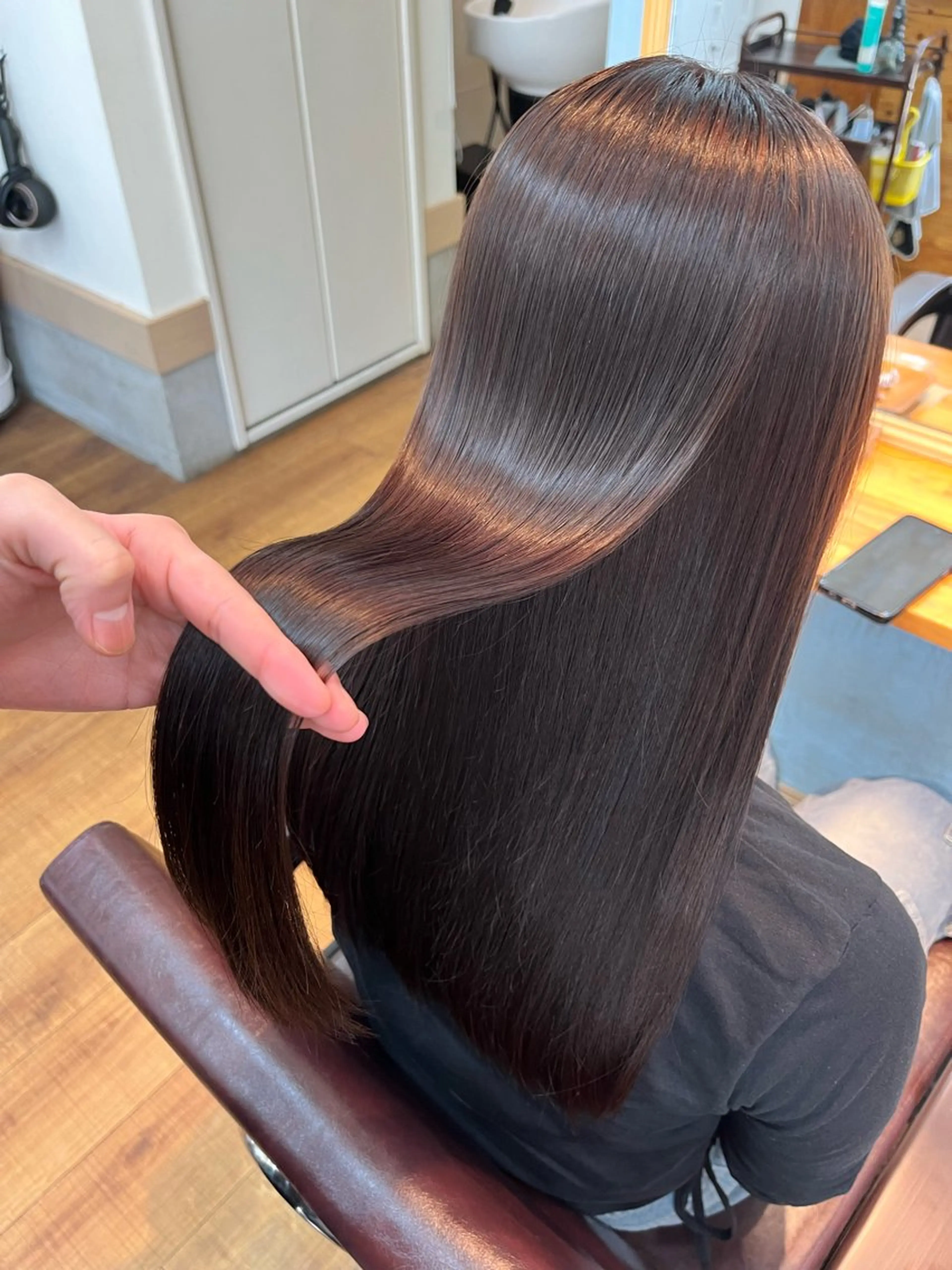 ロング カラー ダブルカラー インナーカラー 髪質改善 ヘアカラー トリートメント ヘッドスパ 🫧艶髪デザイナー 🫧白石航汰のヘアスタイル