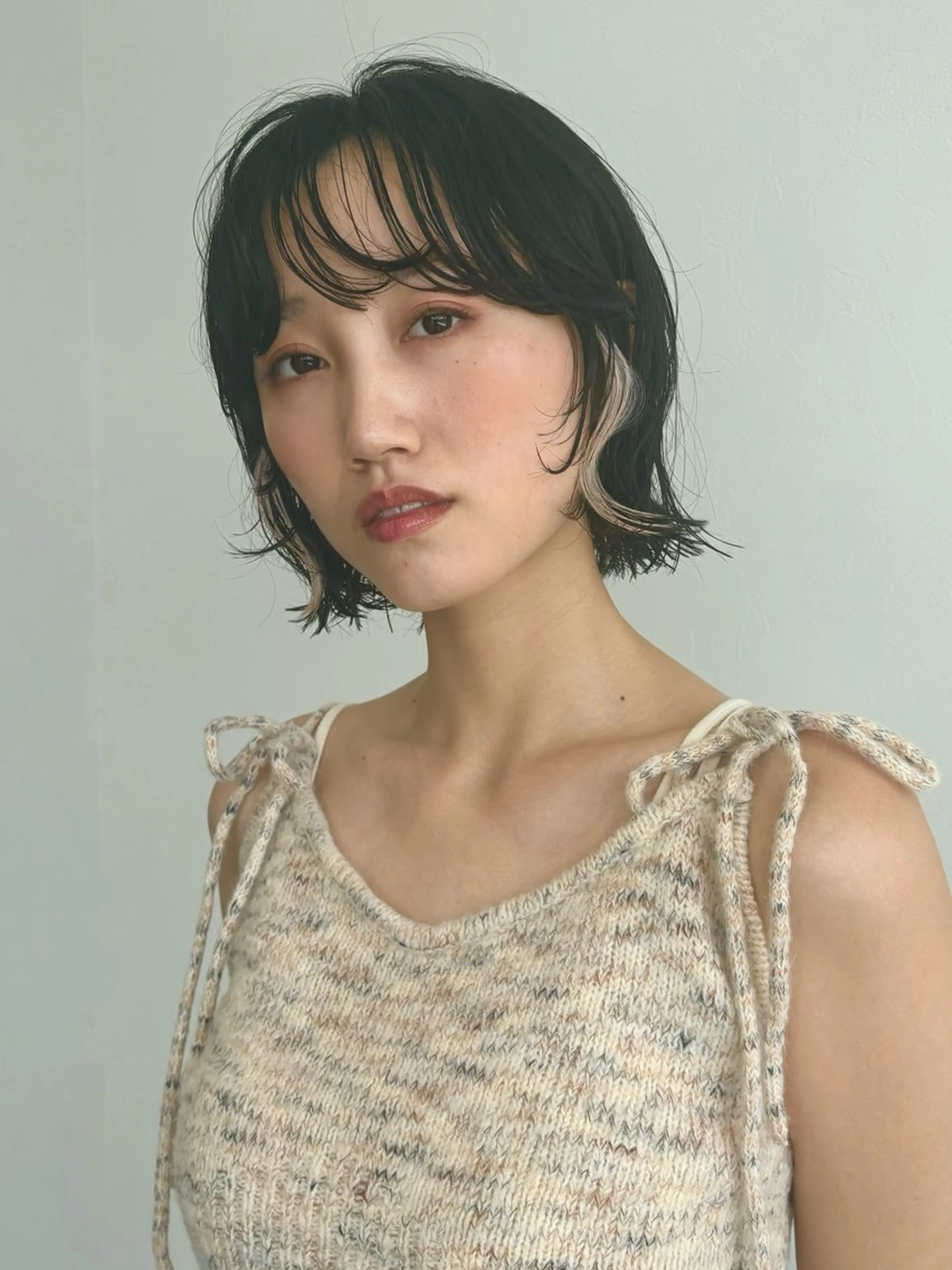 ショート カラー 服部 沙弥佳のヘアスタイル
