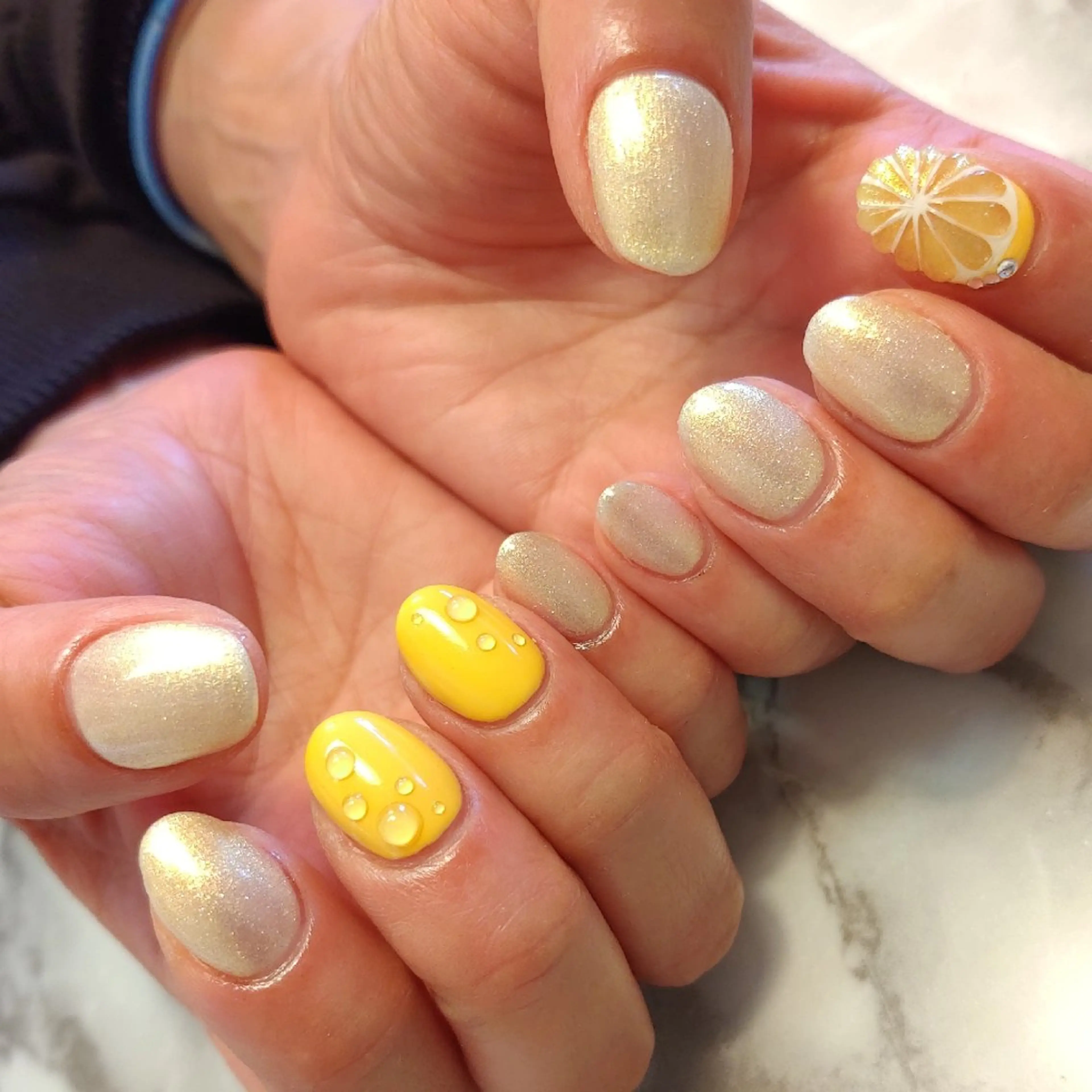 ネイル ジェヌインネイル 河内のネイルデザイン