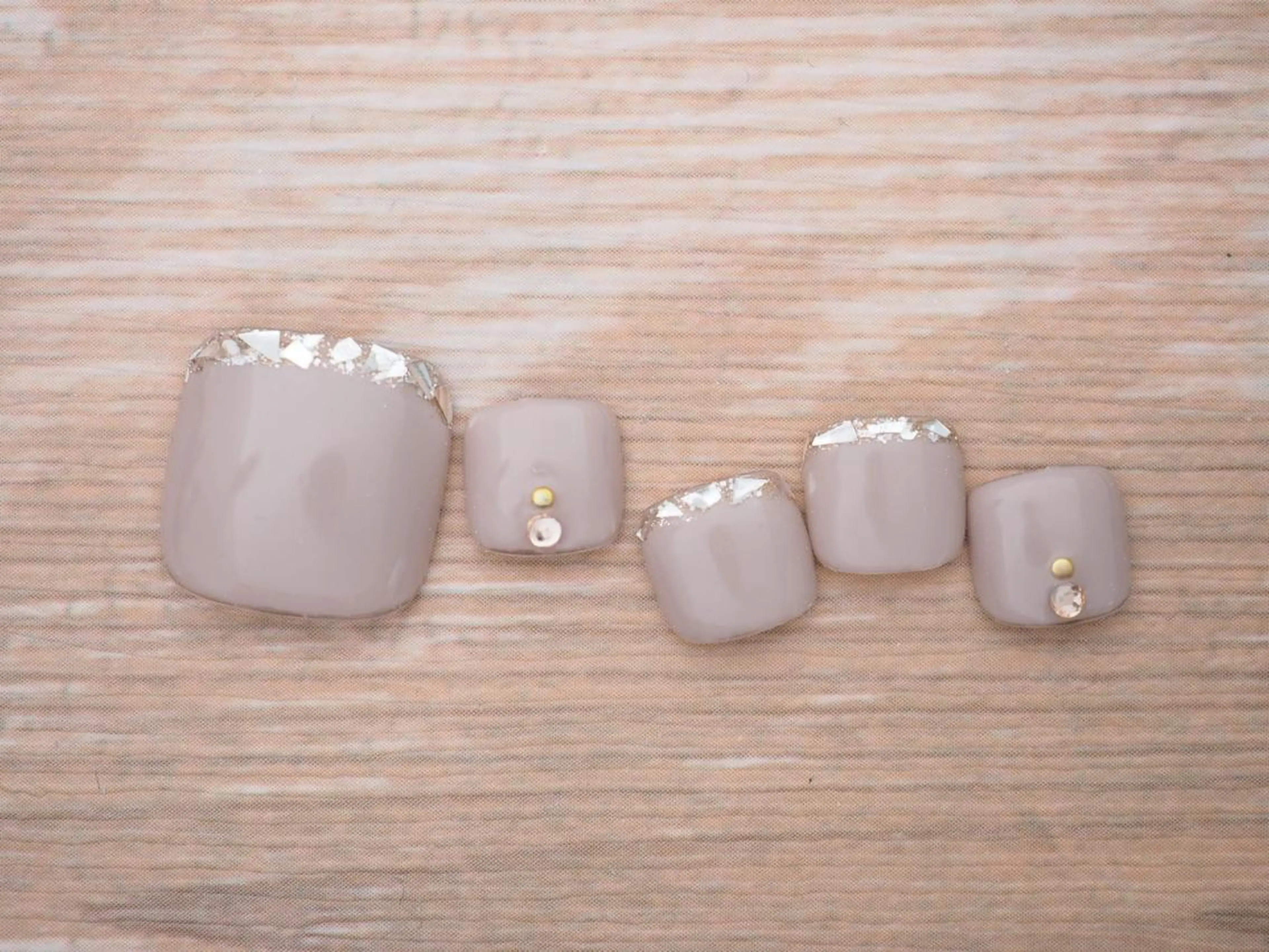 ネイル トップネイリスト Ribbon立川店のネイルデザイン