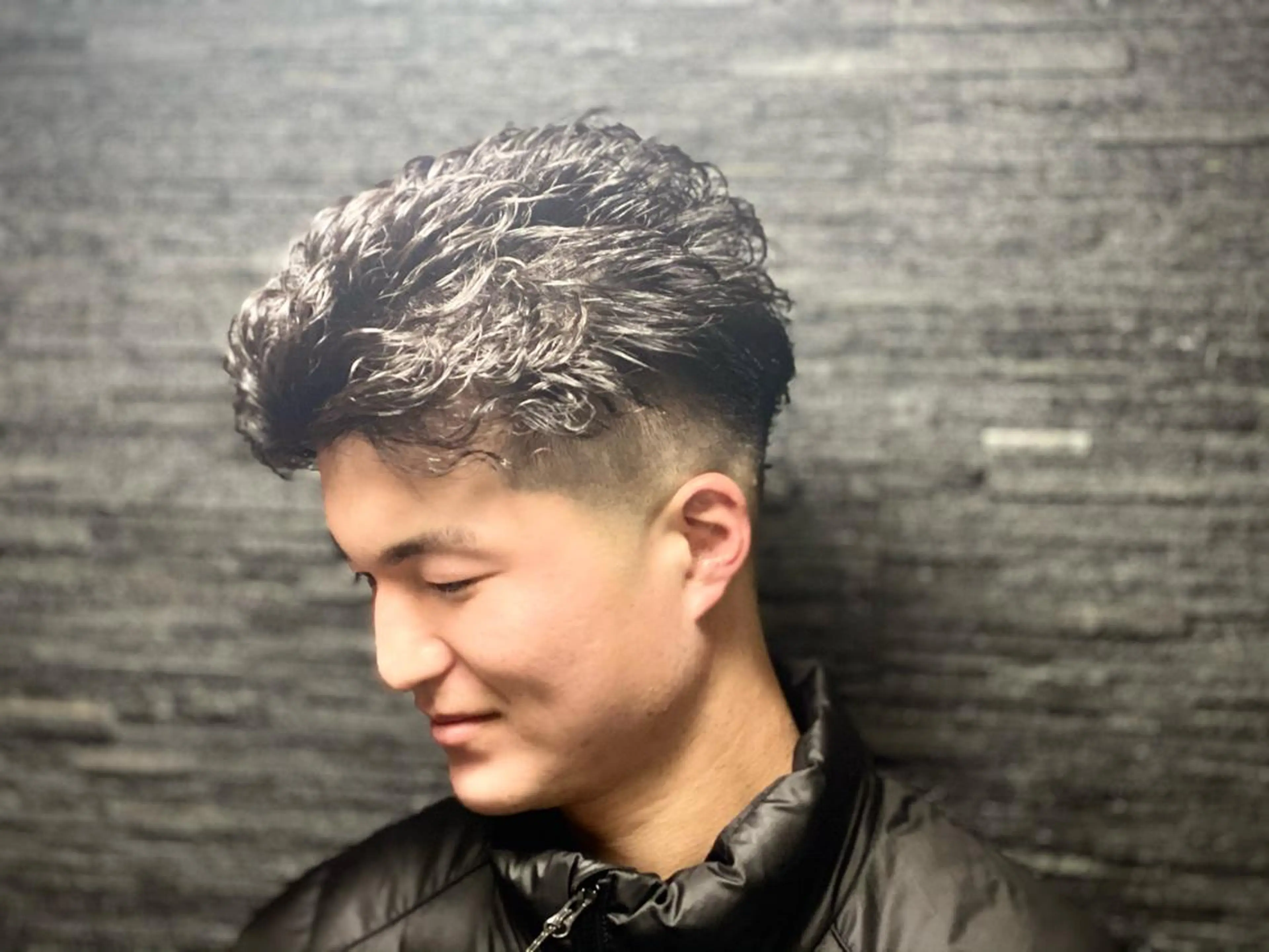 ショート パーマ メンズ 竹林 烈のヘアスタイル