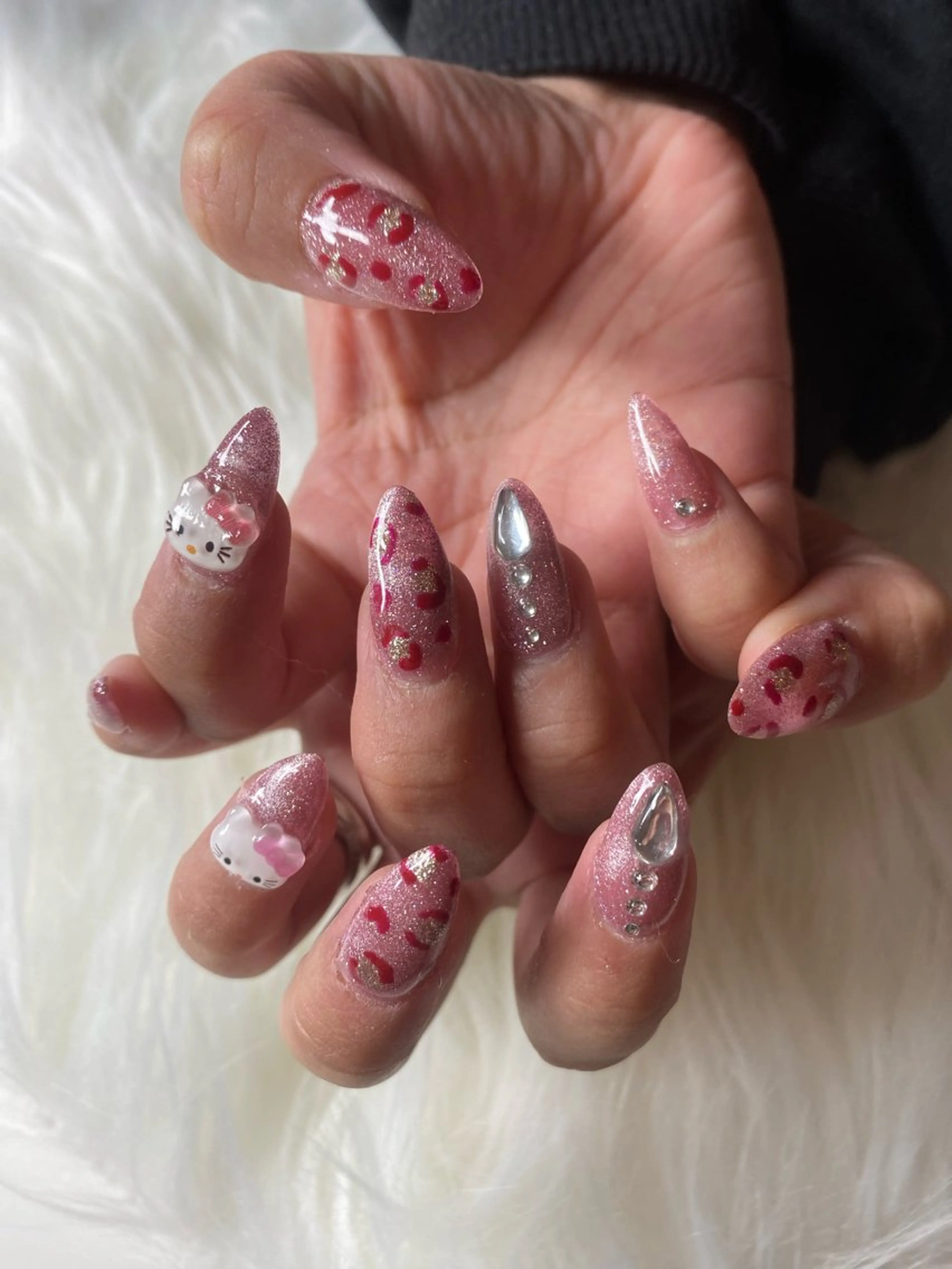 ネイル ゴージャス ハンドネイル Salon de 楓所属・Salonde 楓のネイルデザイン