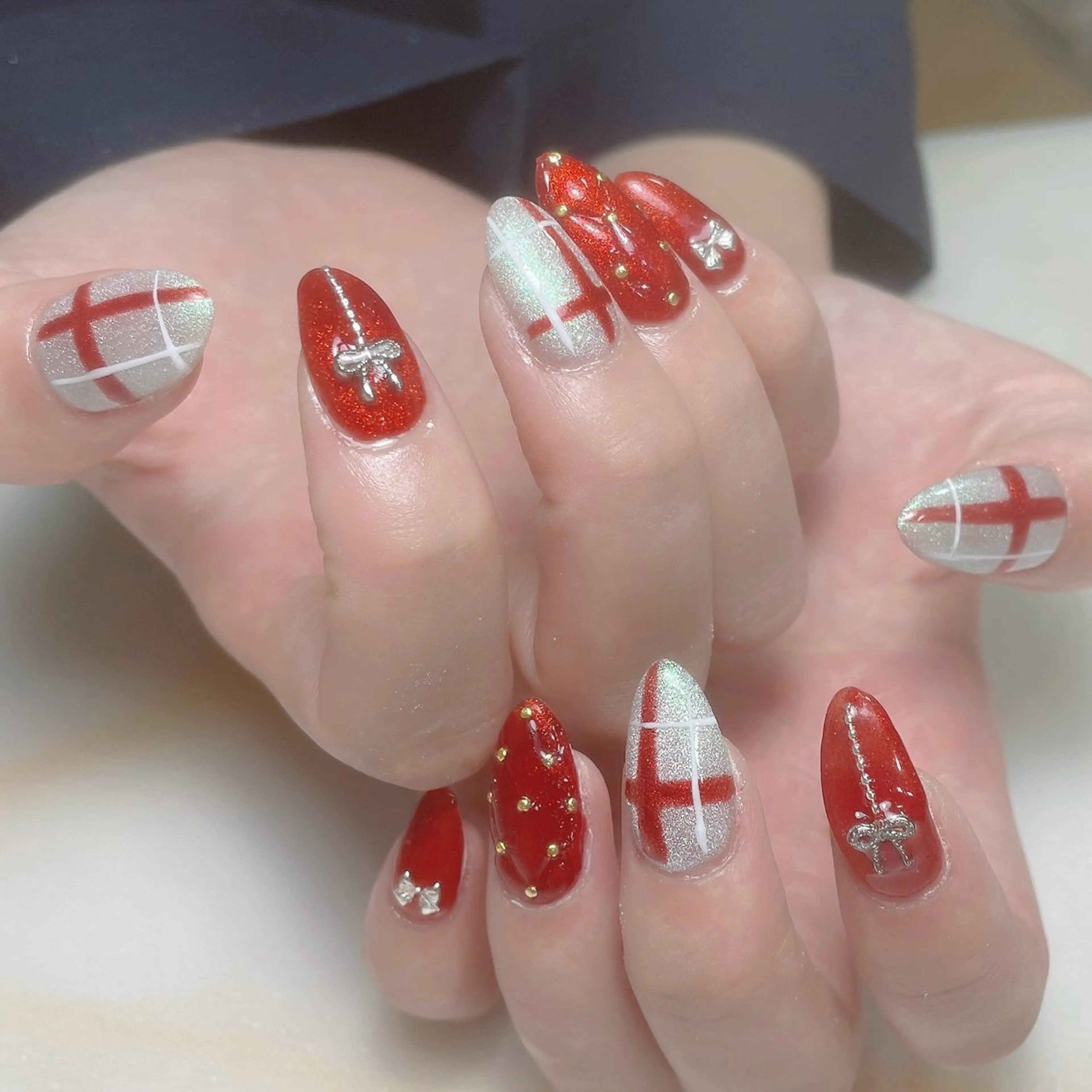 ネイル アートネイル フレンチネイル ジェルネイル グラデーション 韓国ネイル ハンドネイル 久保田 マリコのネイルデザイン