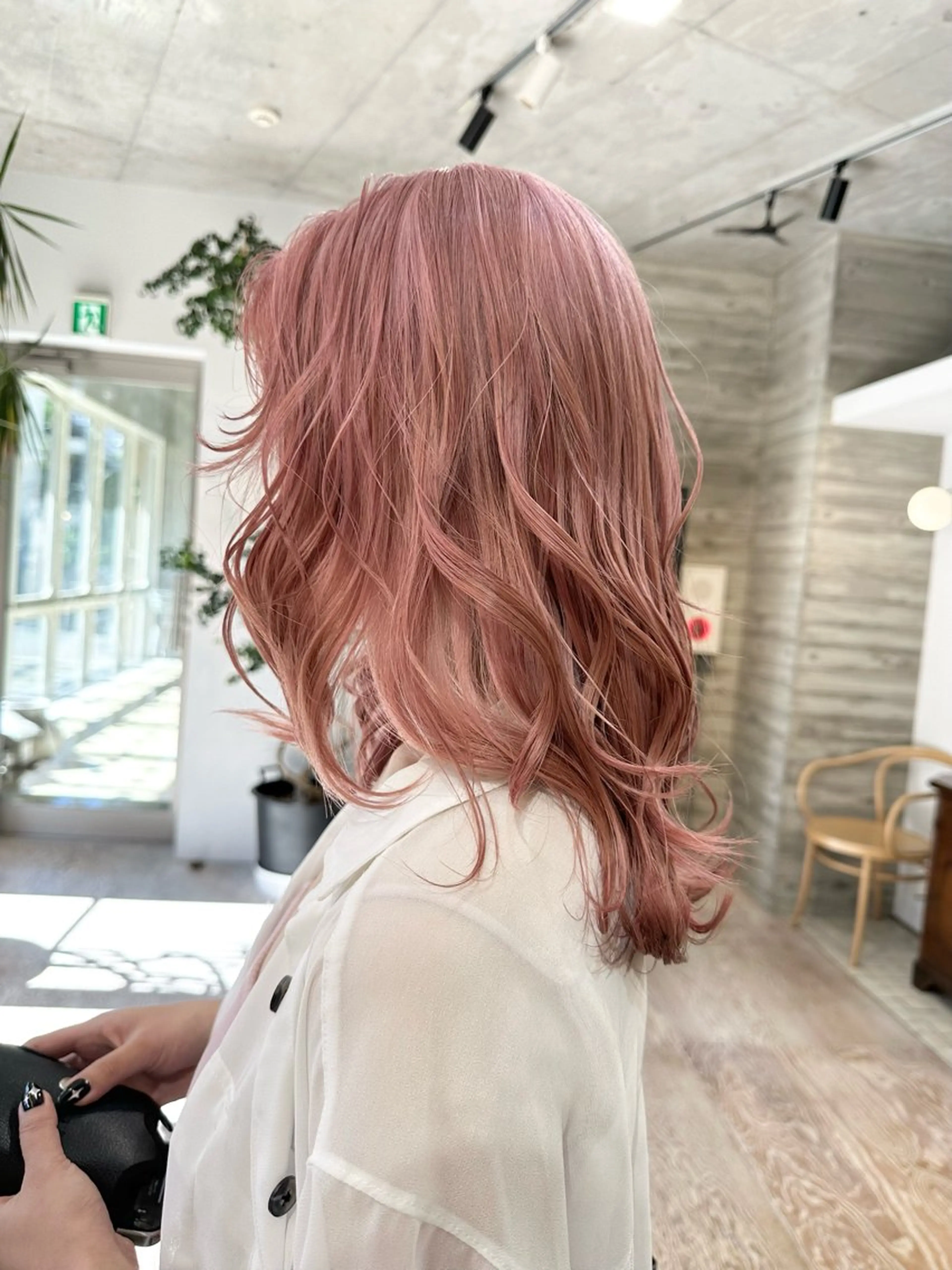 ミディアム カラー ヘアカラー トリートメント ヘッドスパ ヘアセット kai .のヘアスタイル