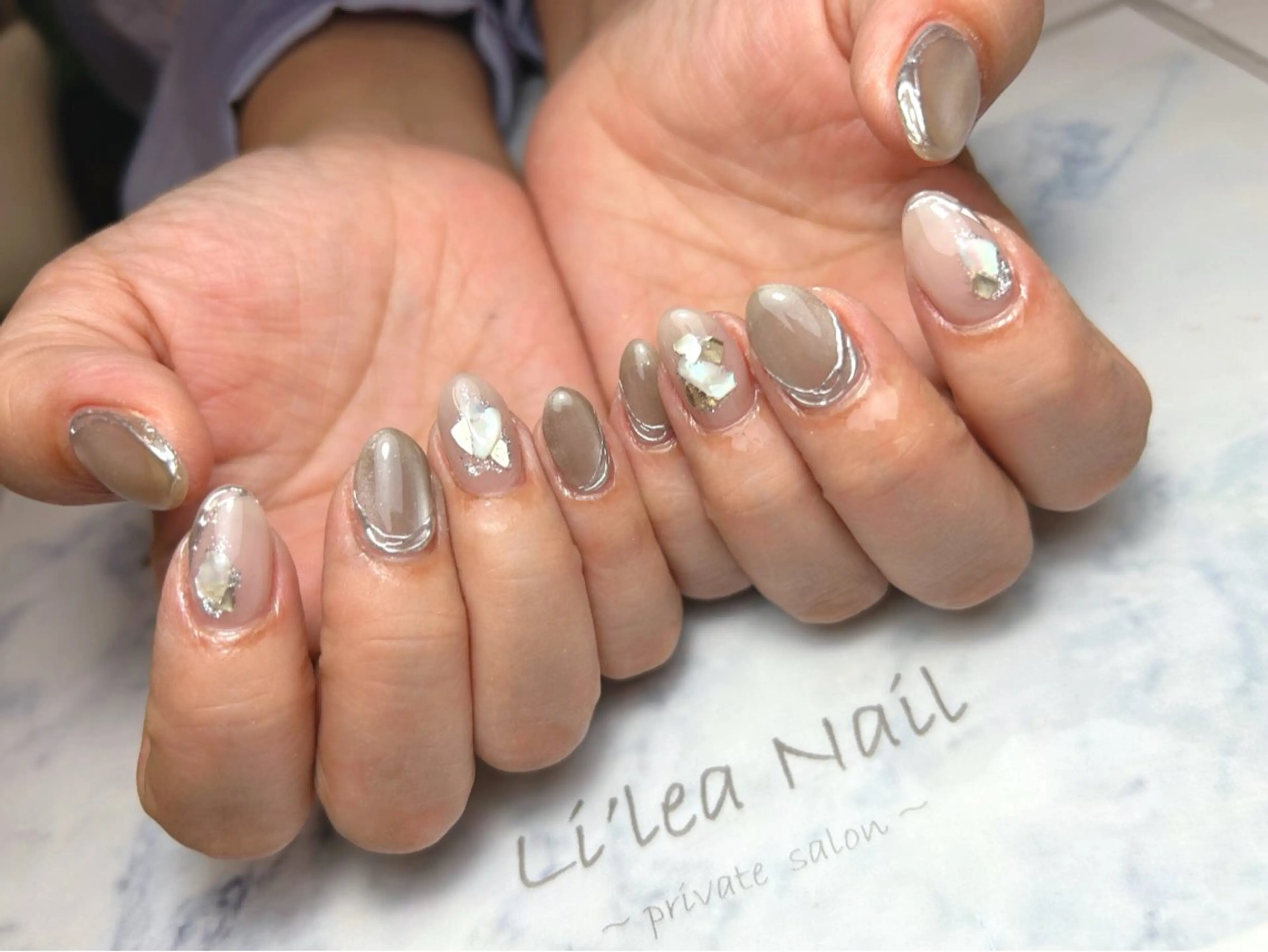 ネイル Li'leaNail AINAのネイルデザイン