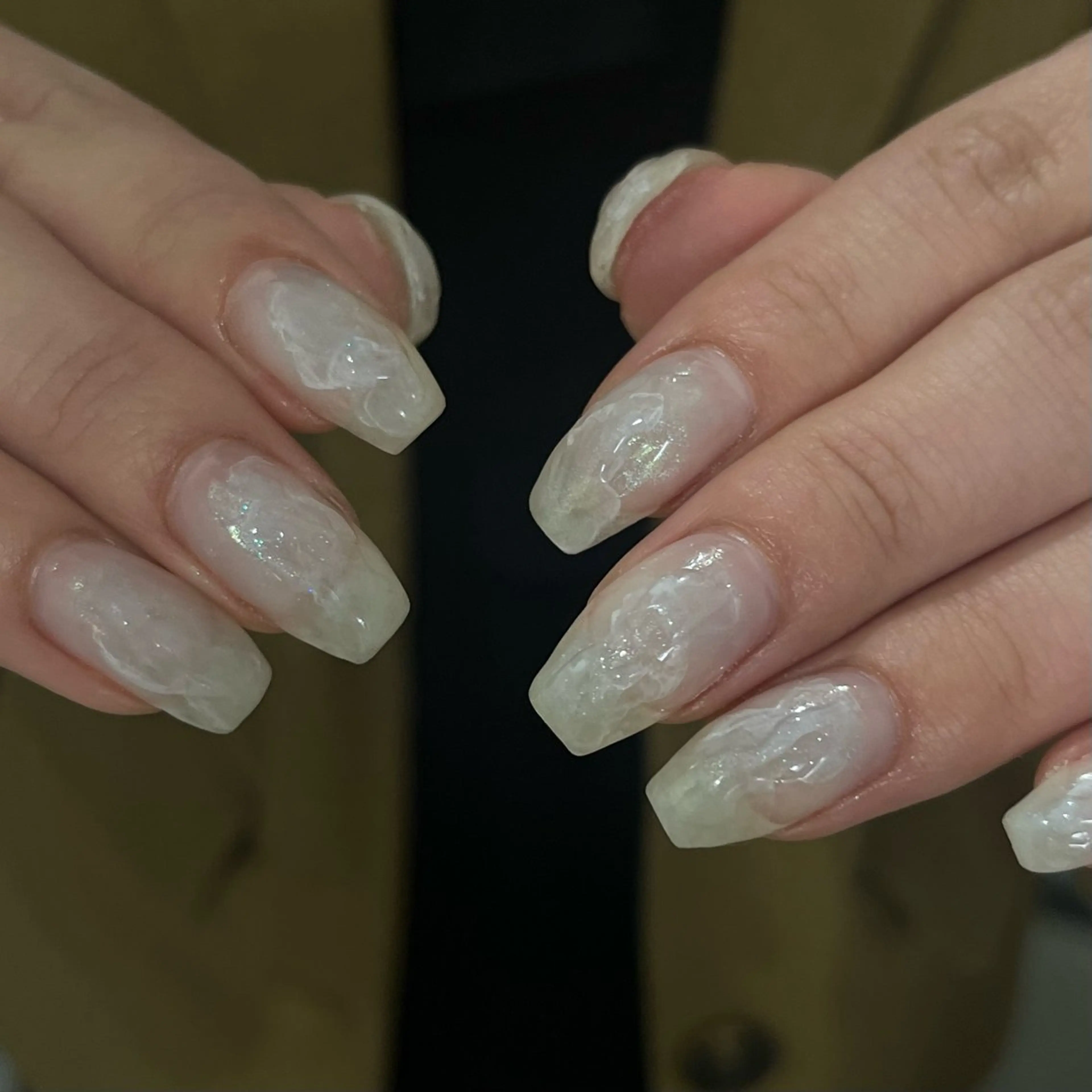 ネイル ハンドネイル Ray. ちゅるん系ニュアンスのネイルデザイン