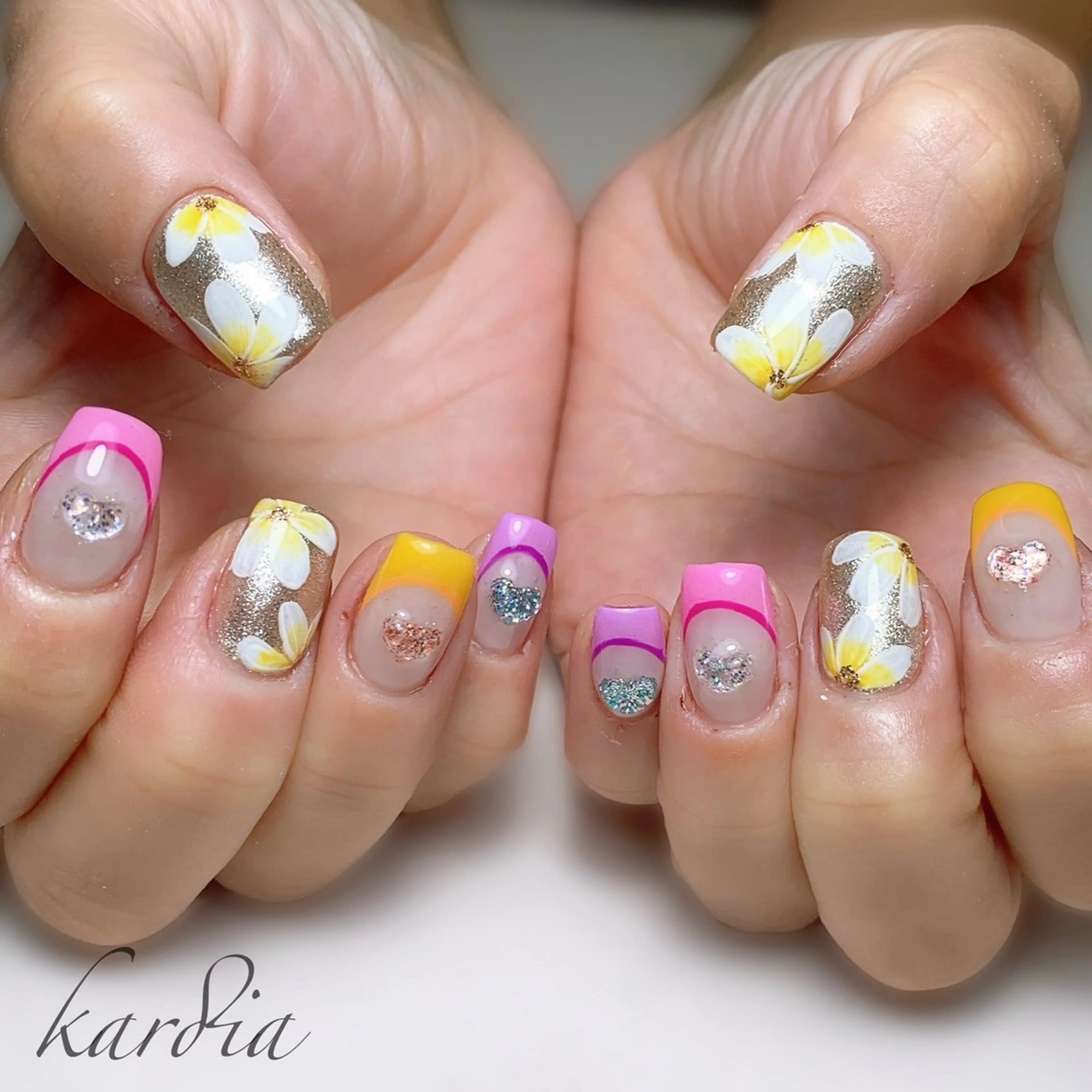 ネイル ハンドネイル καρδιά -ｶﾙﾃﾞｨｱ-のネイルデザイン