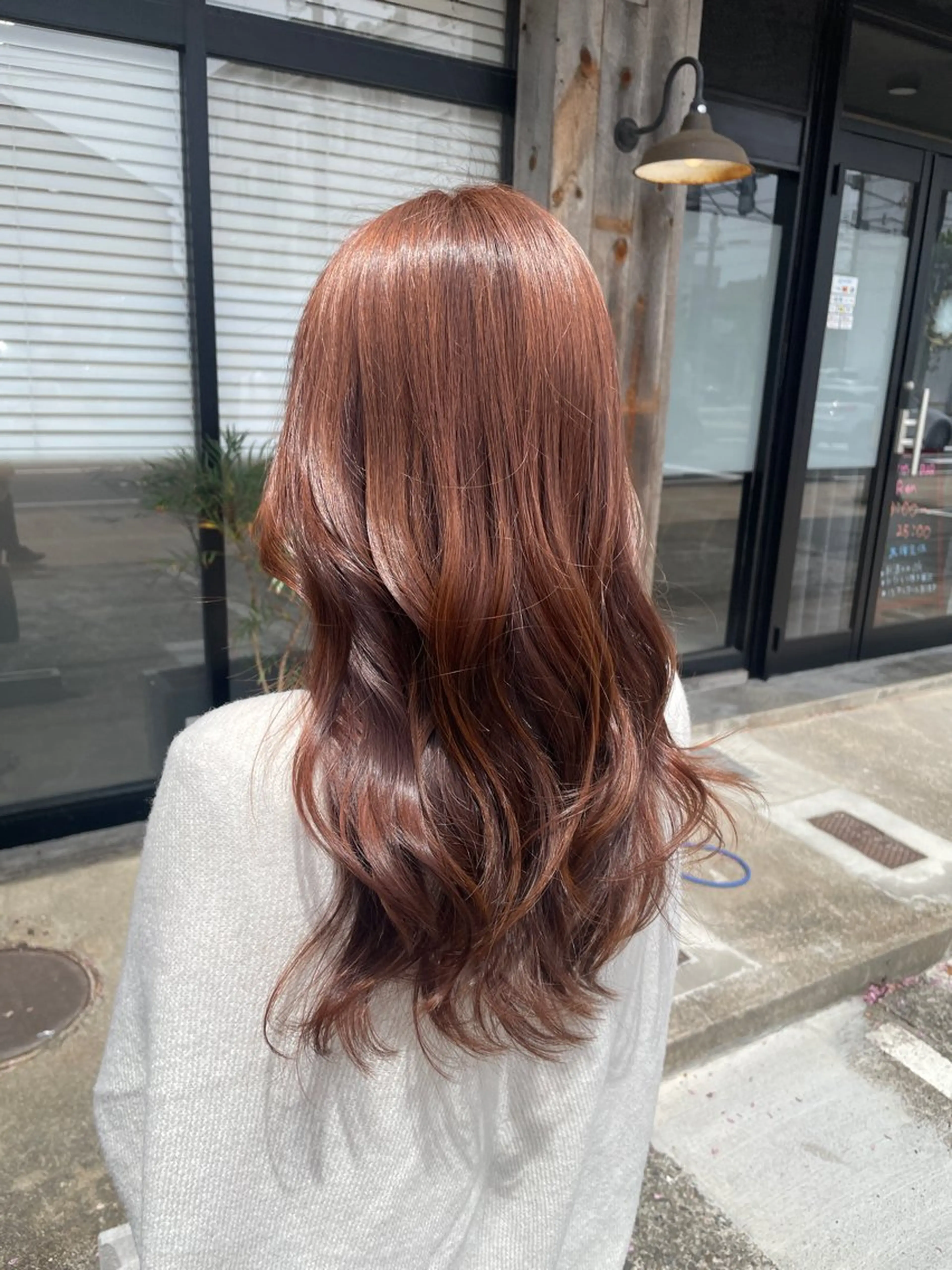 ロング カラー 見奈美 凜のヘアスタイル