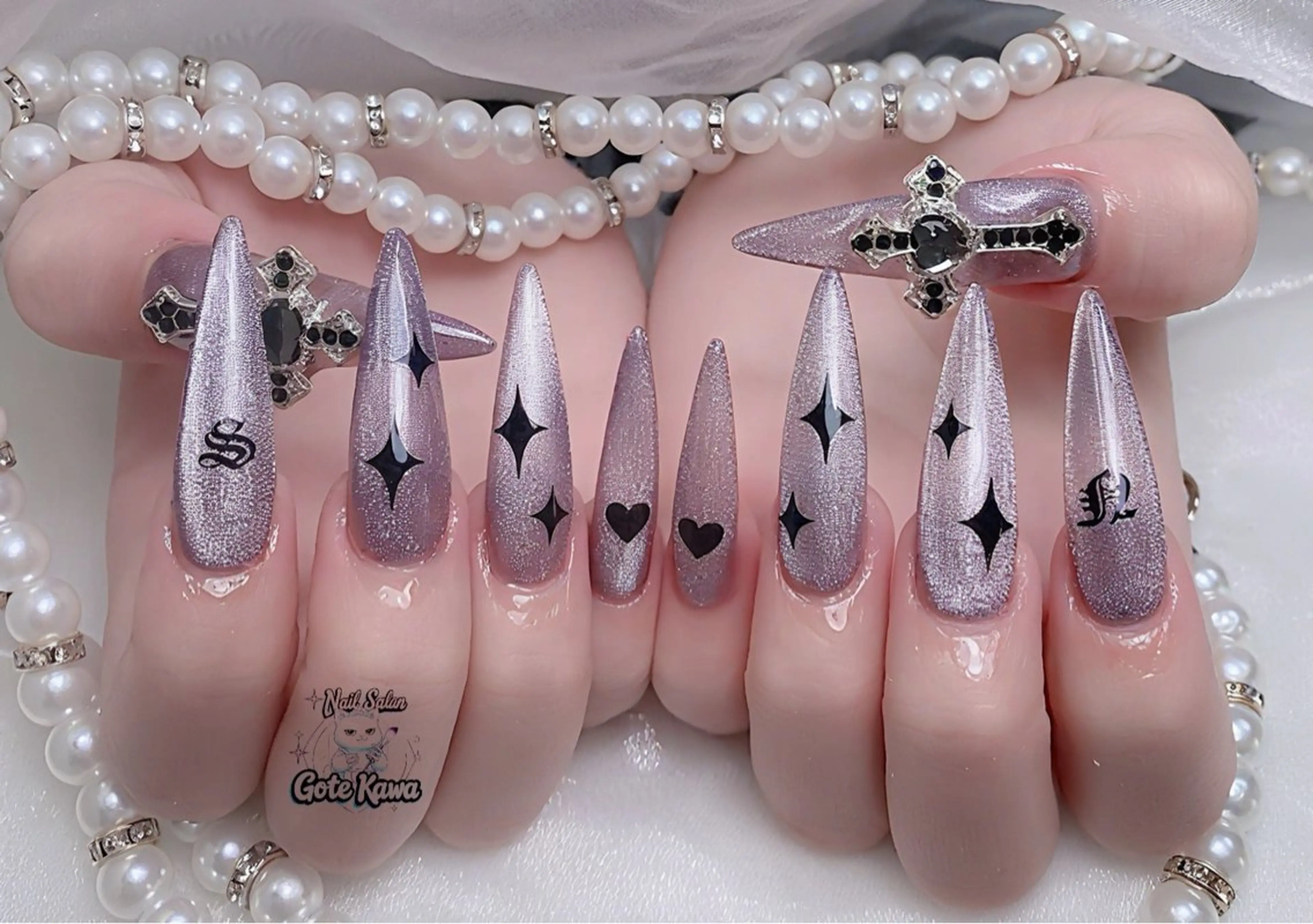 ネイル アートネイル 長さ出し キラキラネイル ピンク リボン ハンドネイル ハンドケア GOTE KAWA Nail Salon(ゴテかわ)所属・Gote Kawa nail salonのネイルデザイン