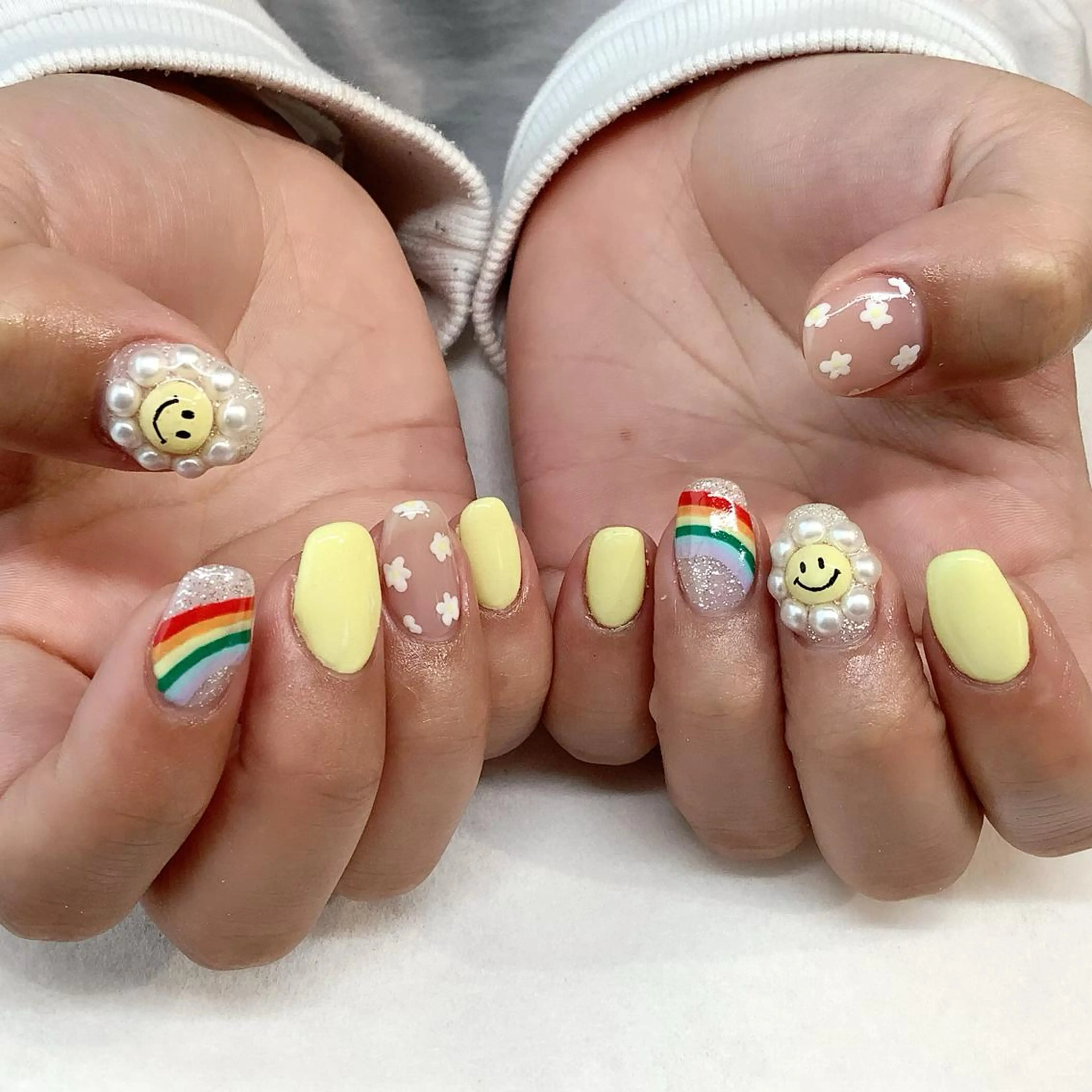 ネイル ハンドネイル 💎🐰 saki. m 🐰💎のネイルデザイン