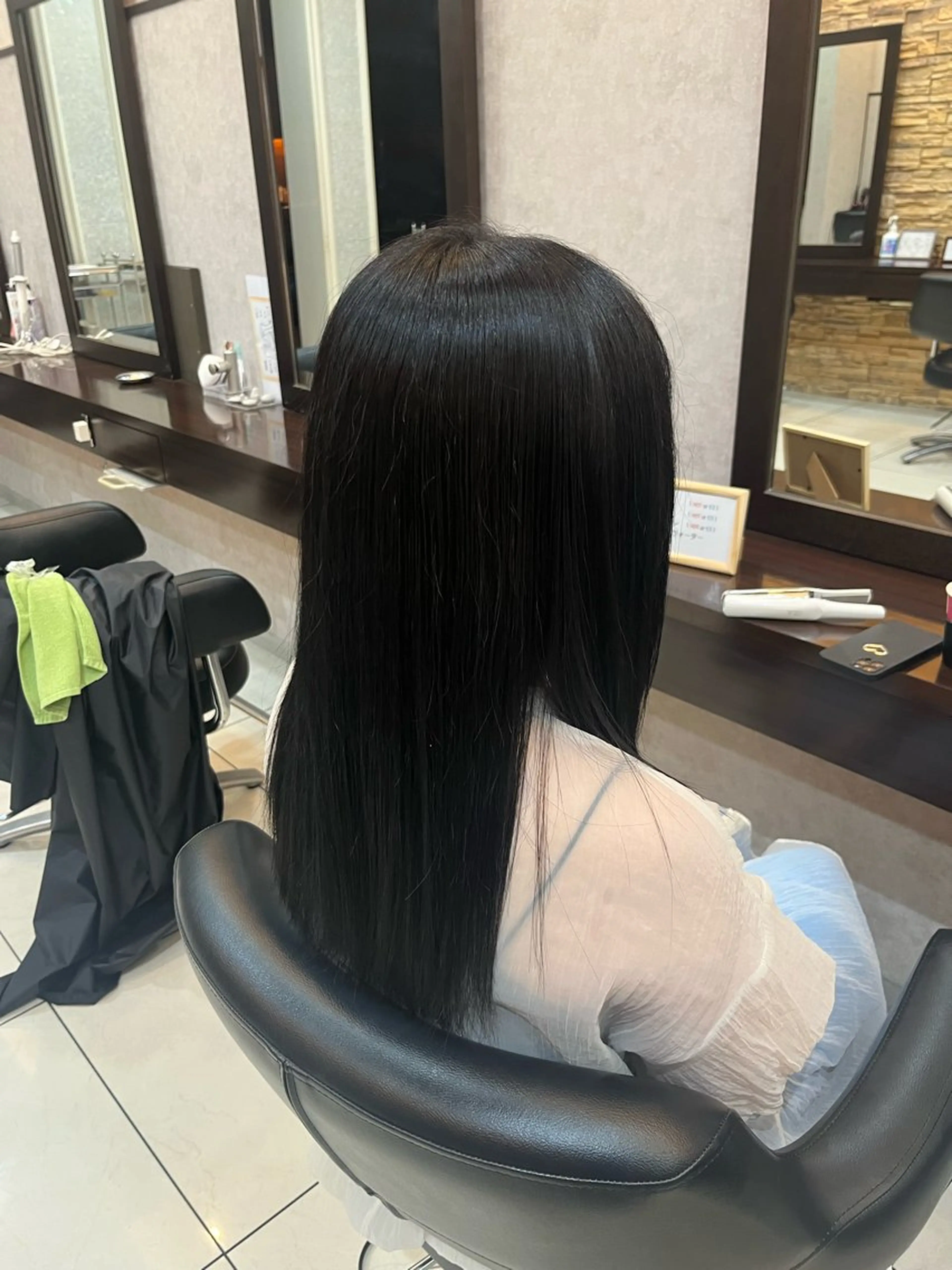 カラー 透明感カラー✨🩵 韓国ヘアkanatoのヘアスタイル