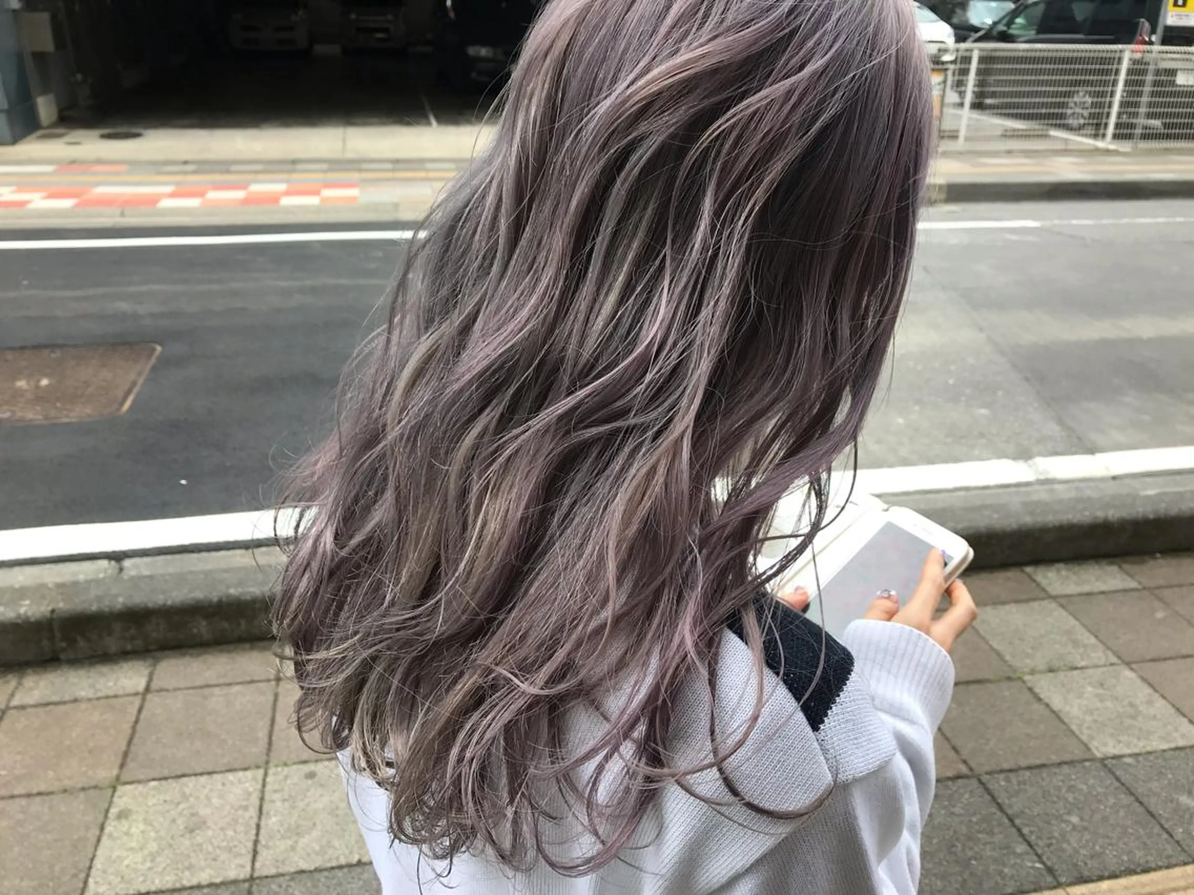 ロング パープルカラー stylist 大須賀 裕矢のヘアスタイル