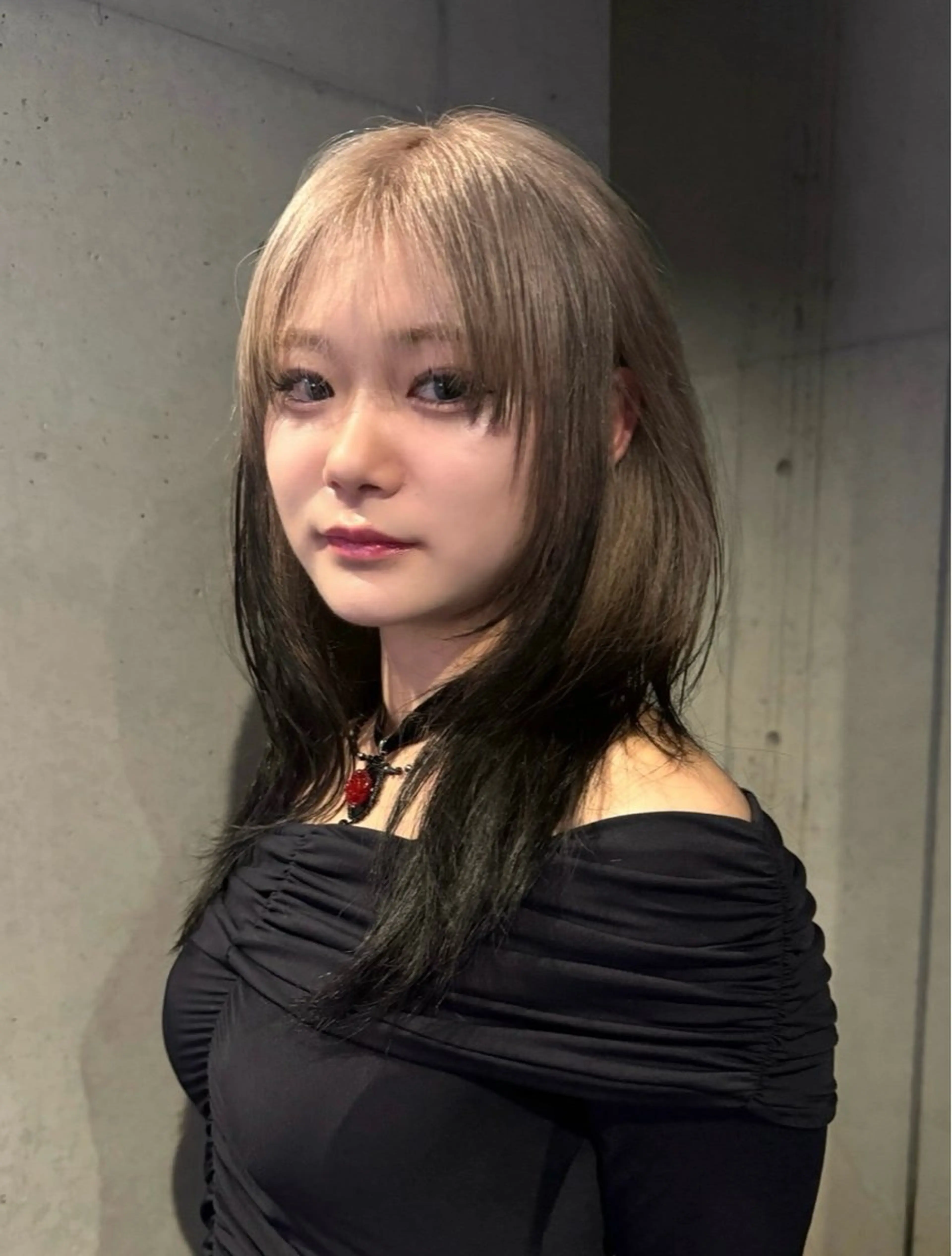 ロング カラー カット ヘアカラー だいち/ブリーチ/ レイヤーカットのヘアスタイル