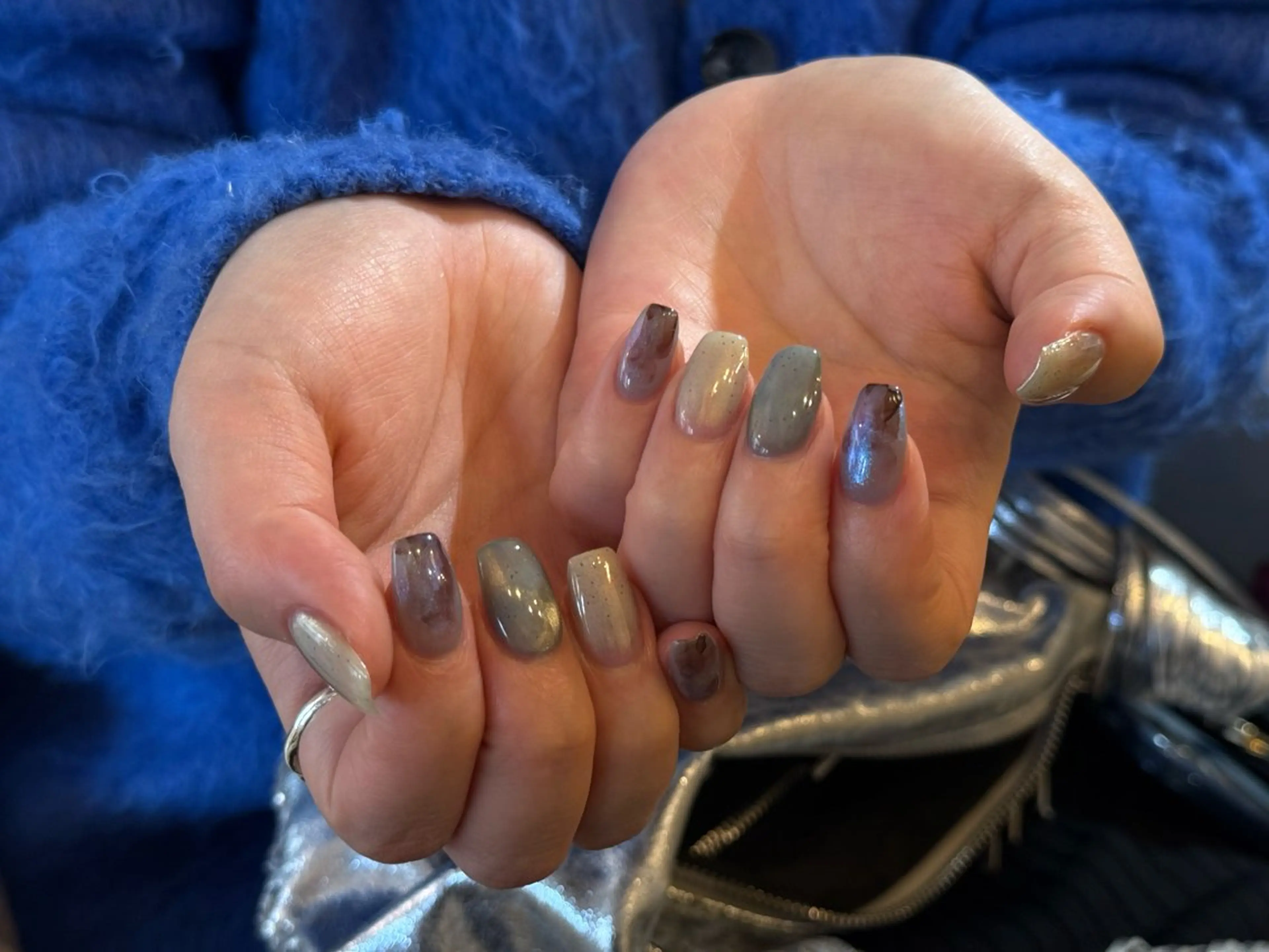 ネイル シンプルネイル crescent nail　アユミのネイルデザイン