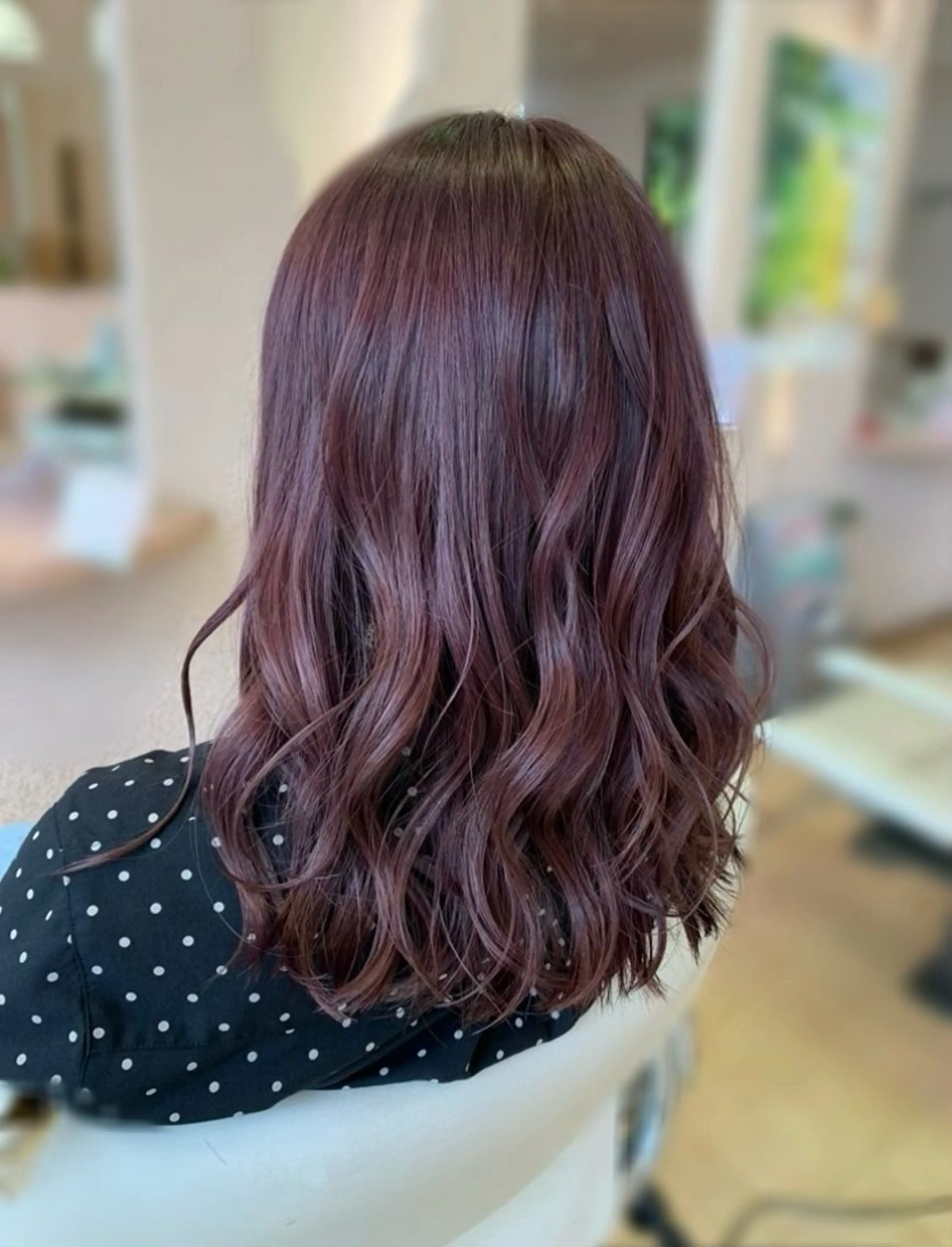 セミロング カラー ブリーチ カット ヘアカラー トリートメント STARRY【スターリー】所属・中木 穂乃風のヘアスタイル