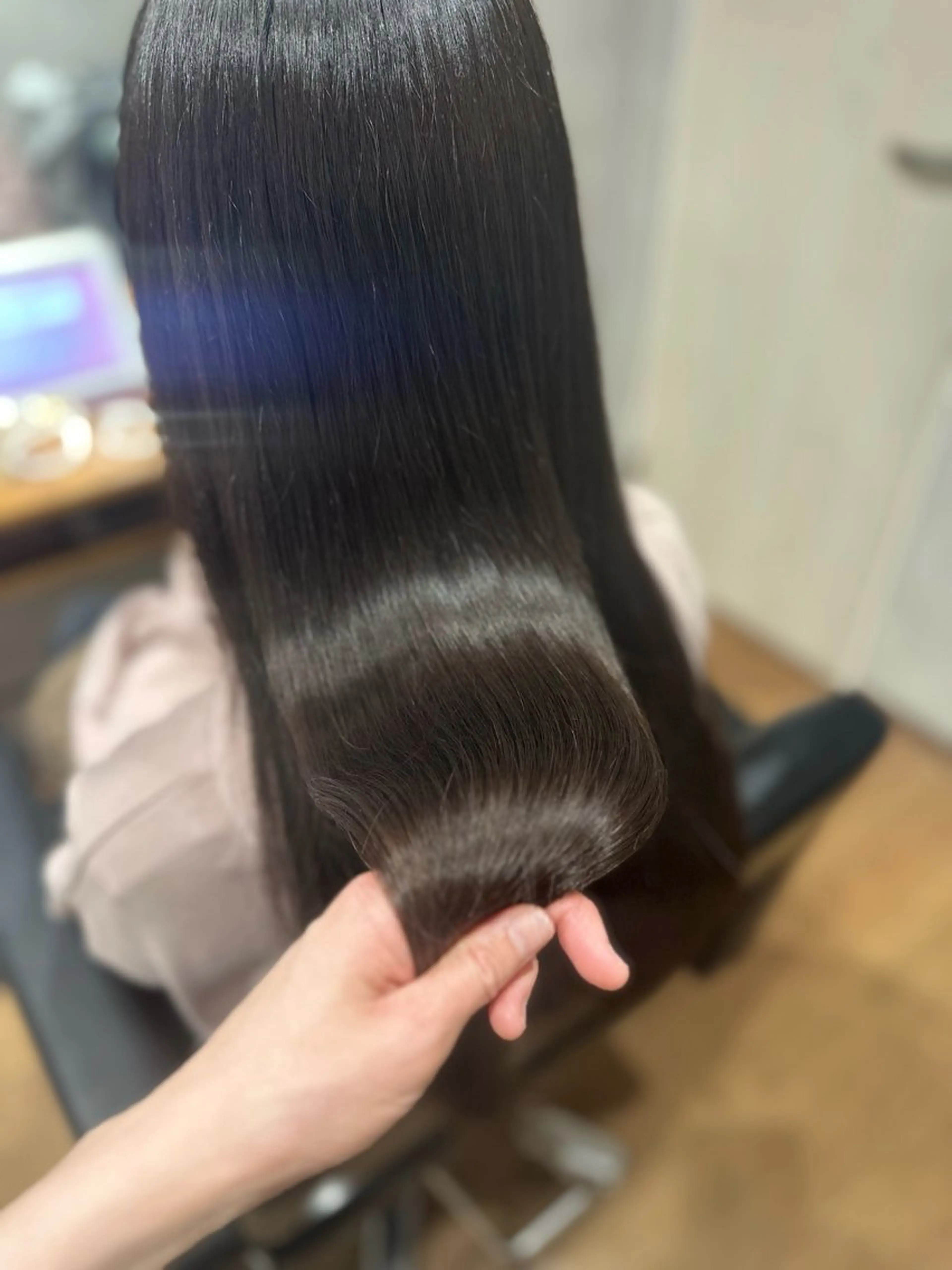 ロング カット 縮毛矯正 ✂️秋葉原 🤍YURI🤍のヘアスタイル