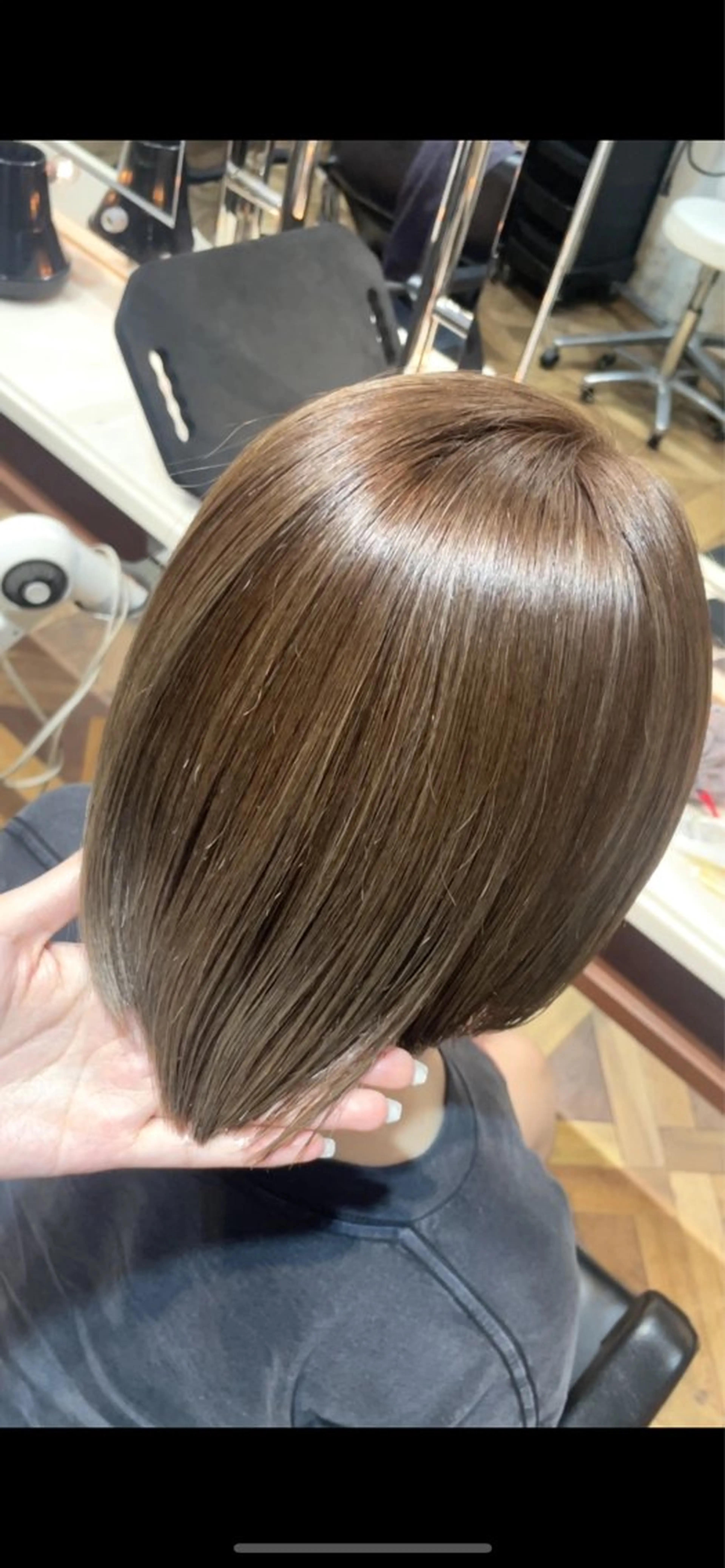 ミディアム カラー ベージュカラー ハイライトカラー ボブ ハイライト カット ヘアカラー トリートメント BEBE所属・ご新規様限定 透明感カラーKANAのヘアスタイル