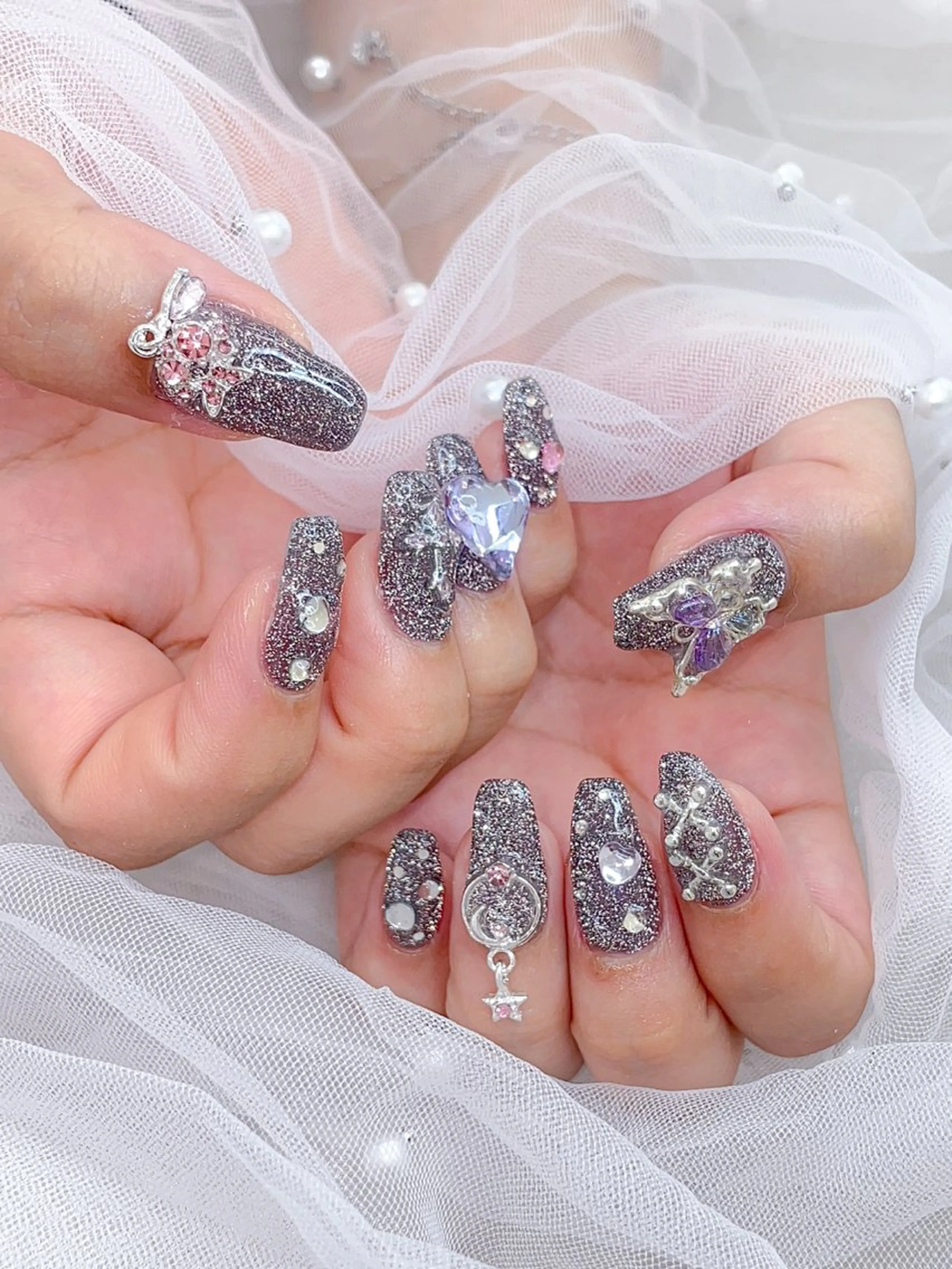 ネイル 持ち込み ハンドネイル 五十嵐 美智のネイルデザイン