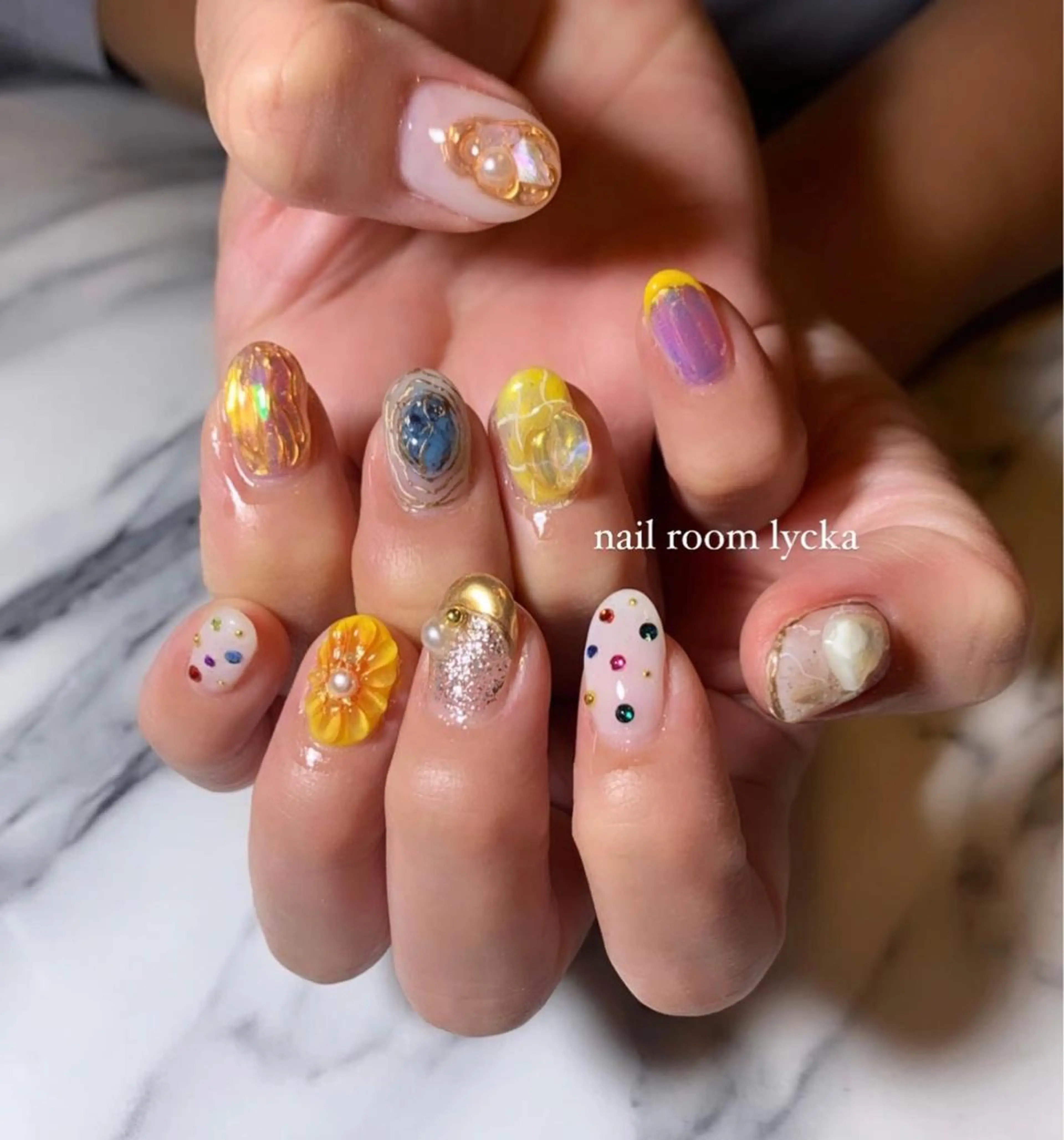 ネイル ﾈｲﾙﾙｰﾑﾘｯｶ 𝐦𝐚𝐲𝐮のネイルデザイン