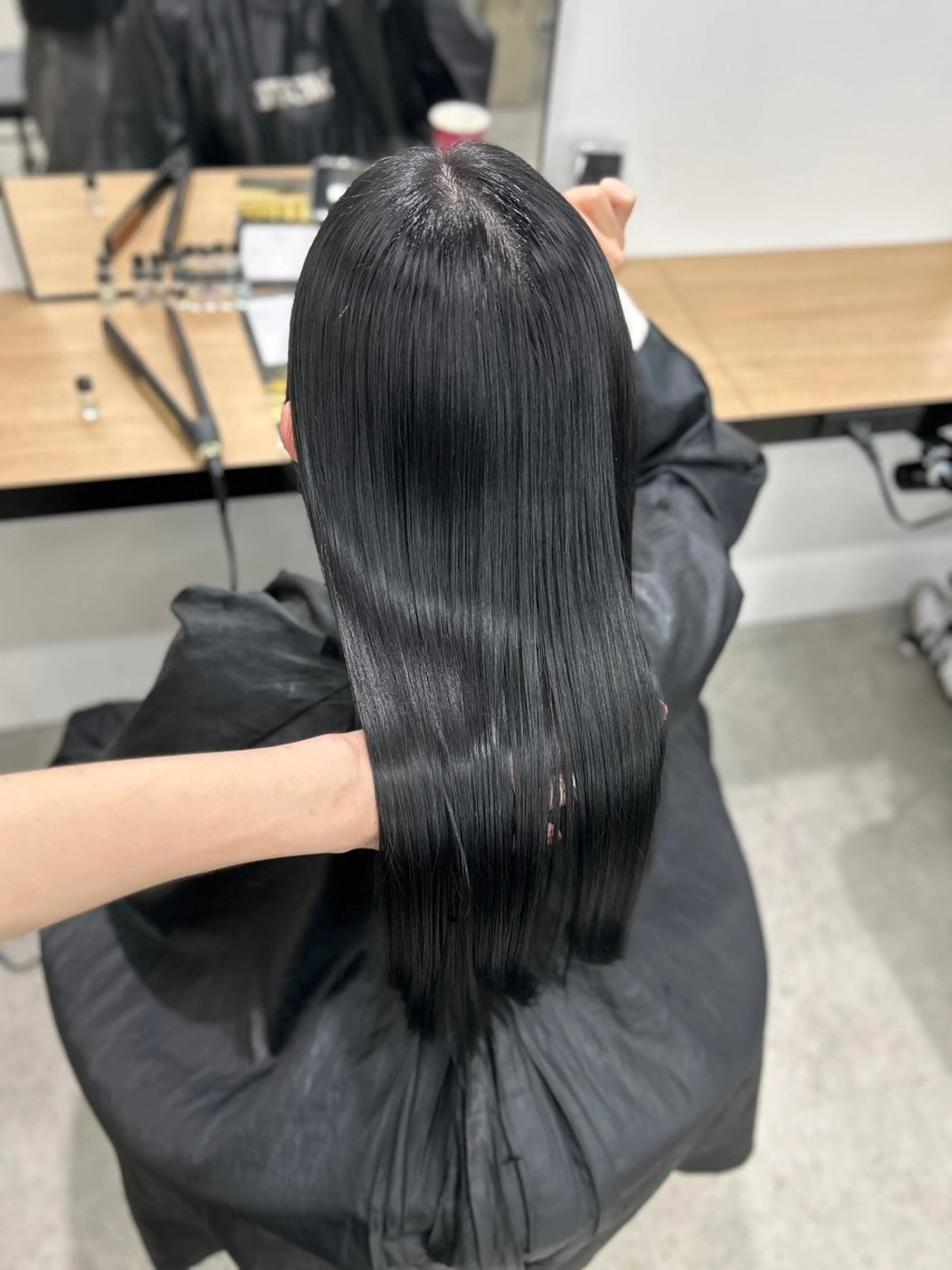 ロング カラー カット ヘアカラー トリートメント ヘッドスパ ハイトーン/ベージュ デザイン/りくとのヘアスタイル