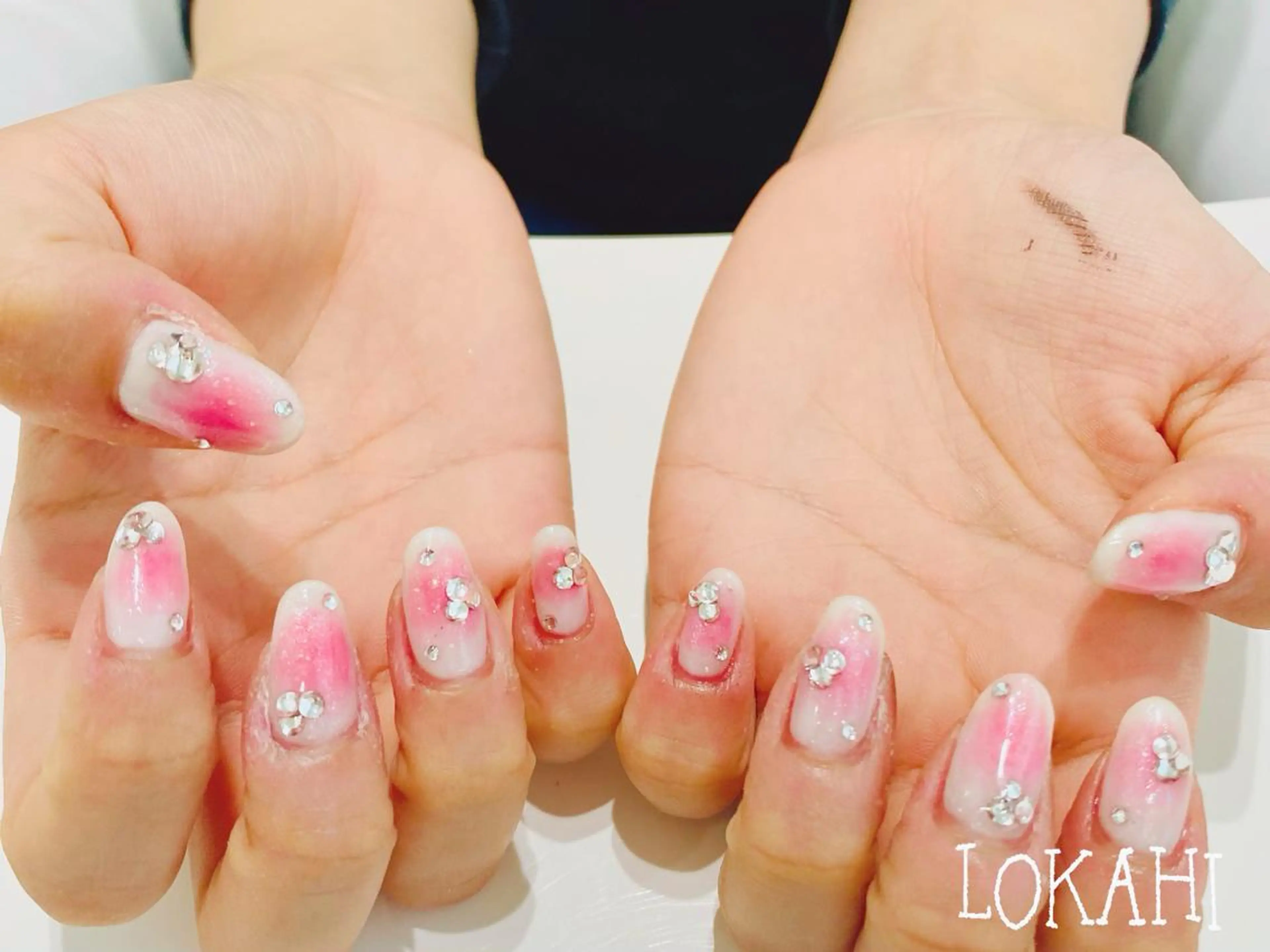 ネイル マツエク・マツパ アイブロウ 眉カラー パリジェンヌラッシュリフト 一重×まつ毛パーマ ワンホンマツエク アートネイル ハンドネイル 13日3980円‼️ マグもデザインも◎のネイルデザイン