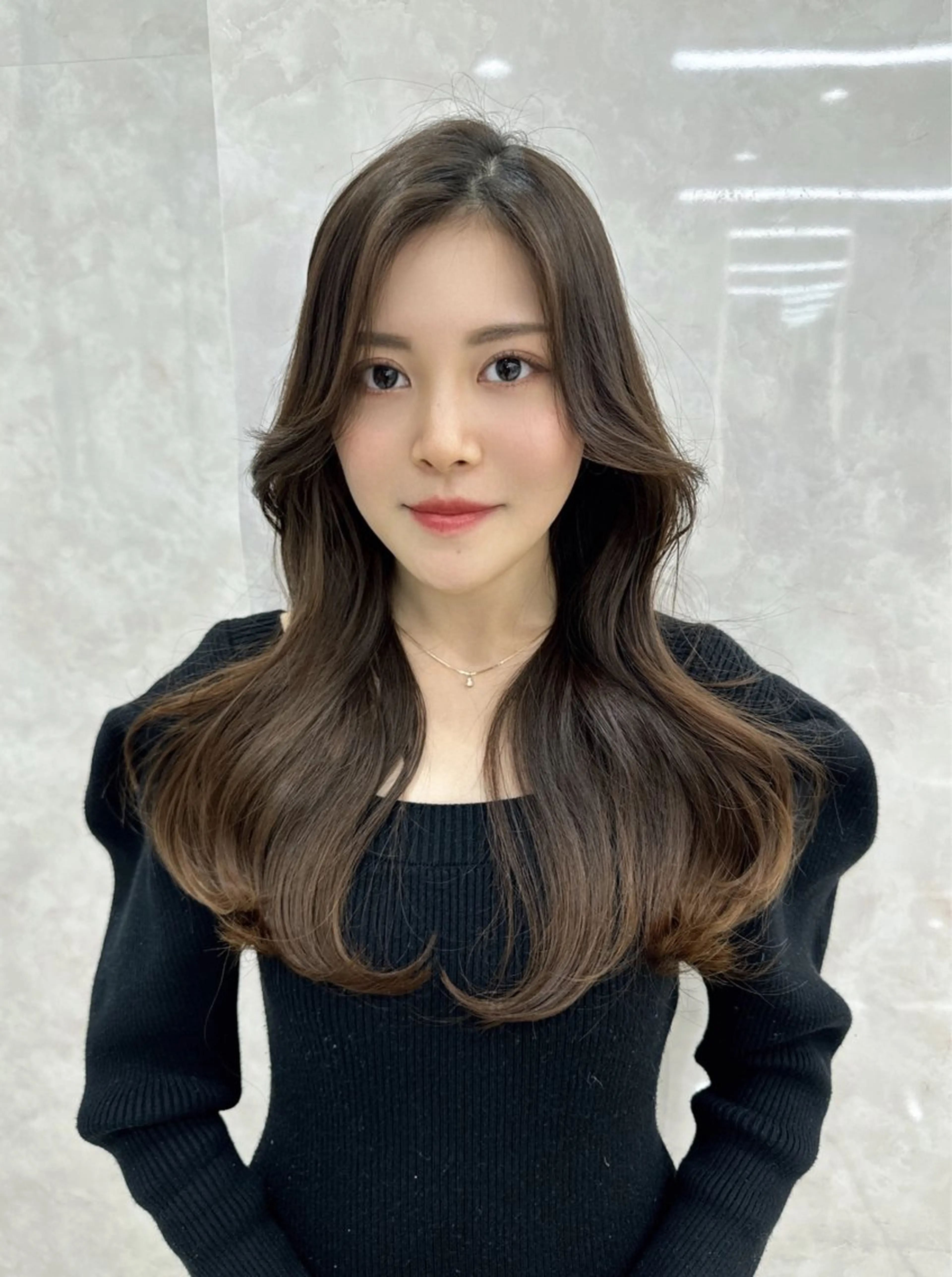 ロング 森田 真由香のヘアスタイル