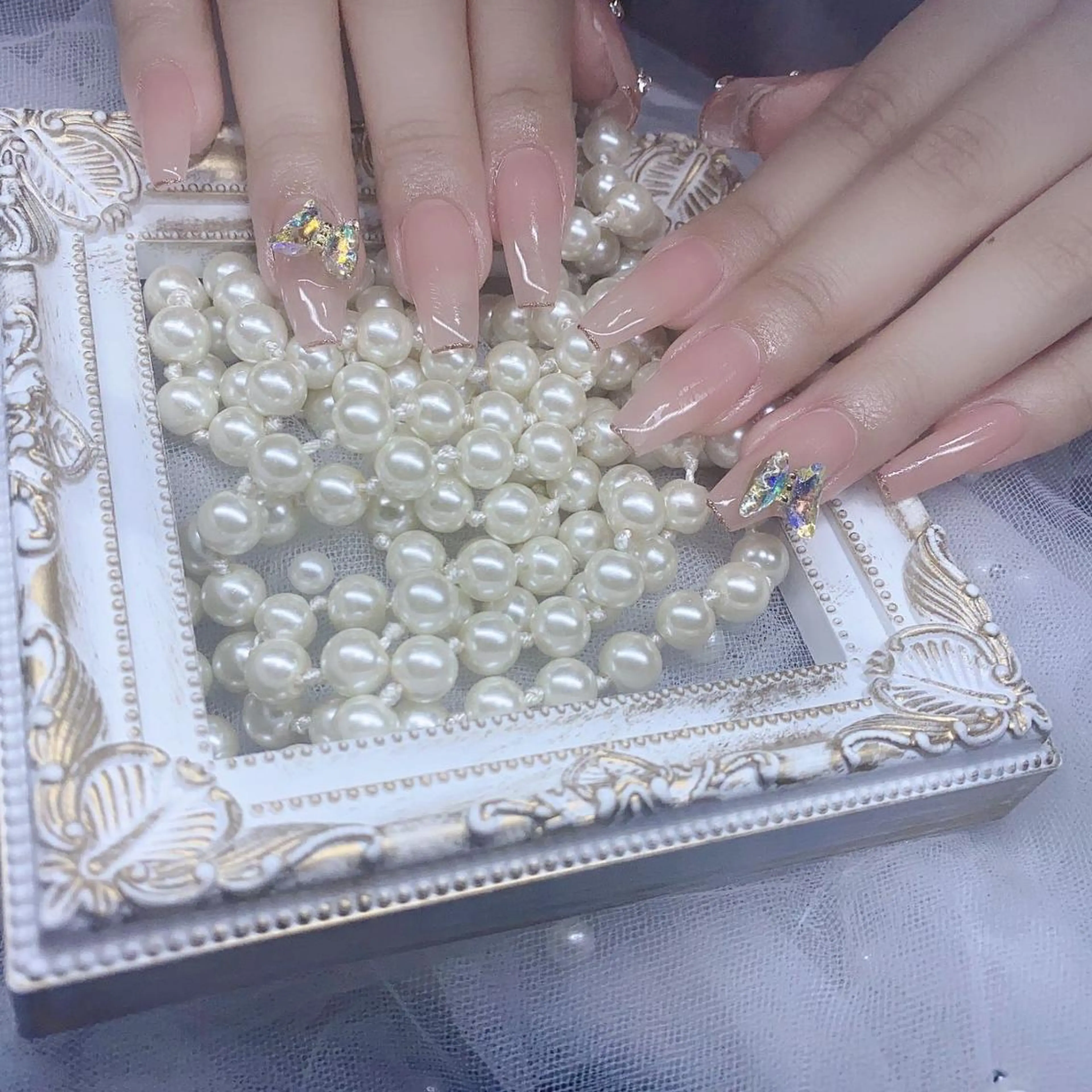 ネイル Queens 榊 まおのネイルデザイン