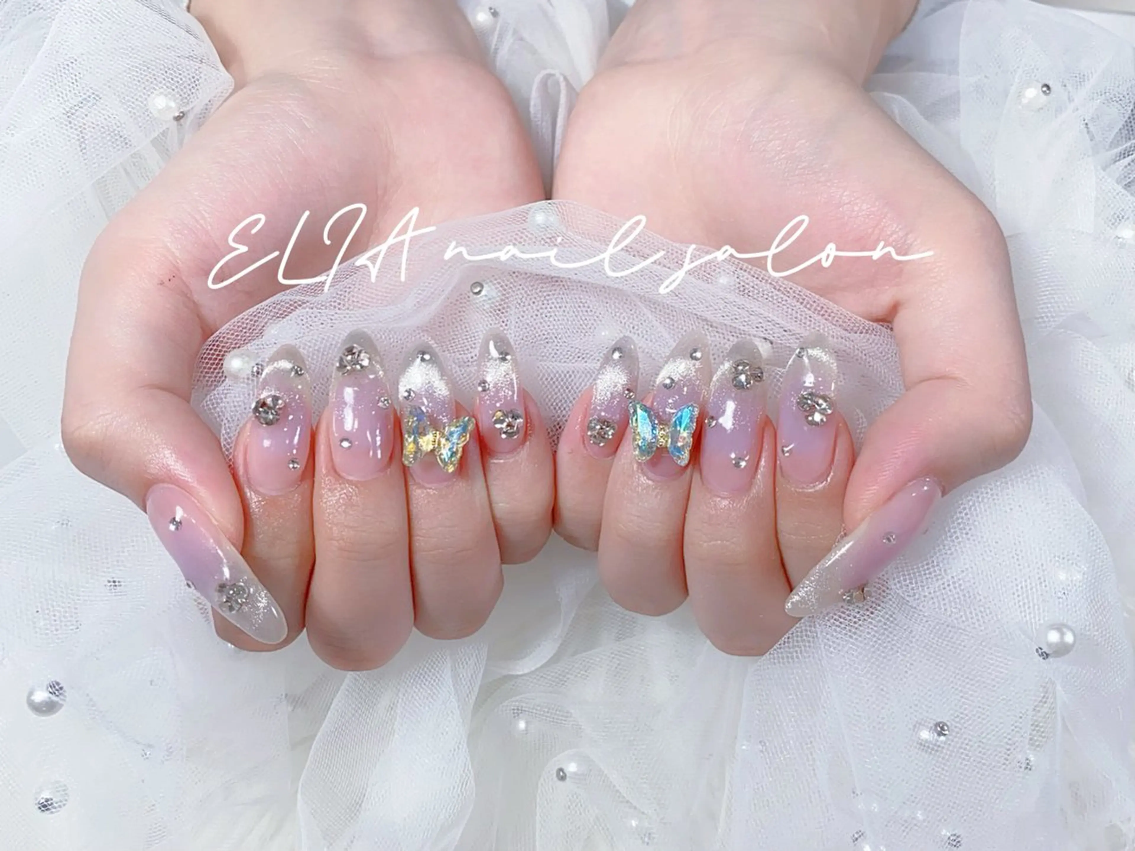 ネイル チークネイル 長さ出し グラデーション ラメ(グリッター) ラメグラデーション cici nailのネイルデザイン