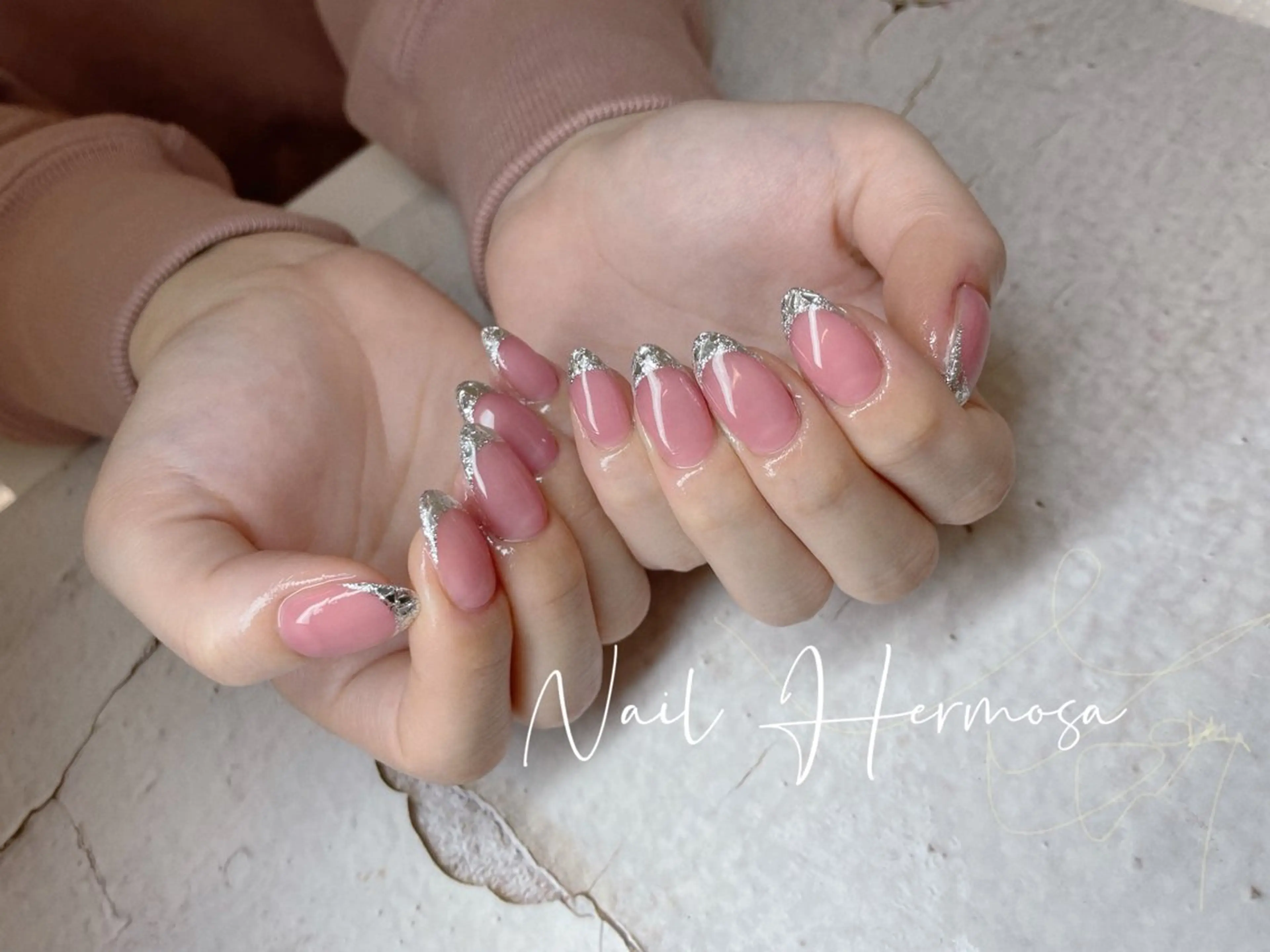 ネイル アートネイル ジェルネイル グラデーション マグネットネイル 持ち込み ハンドネイル エルモサ YURIKAのネイルデザイン