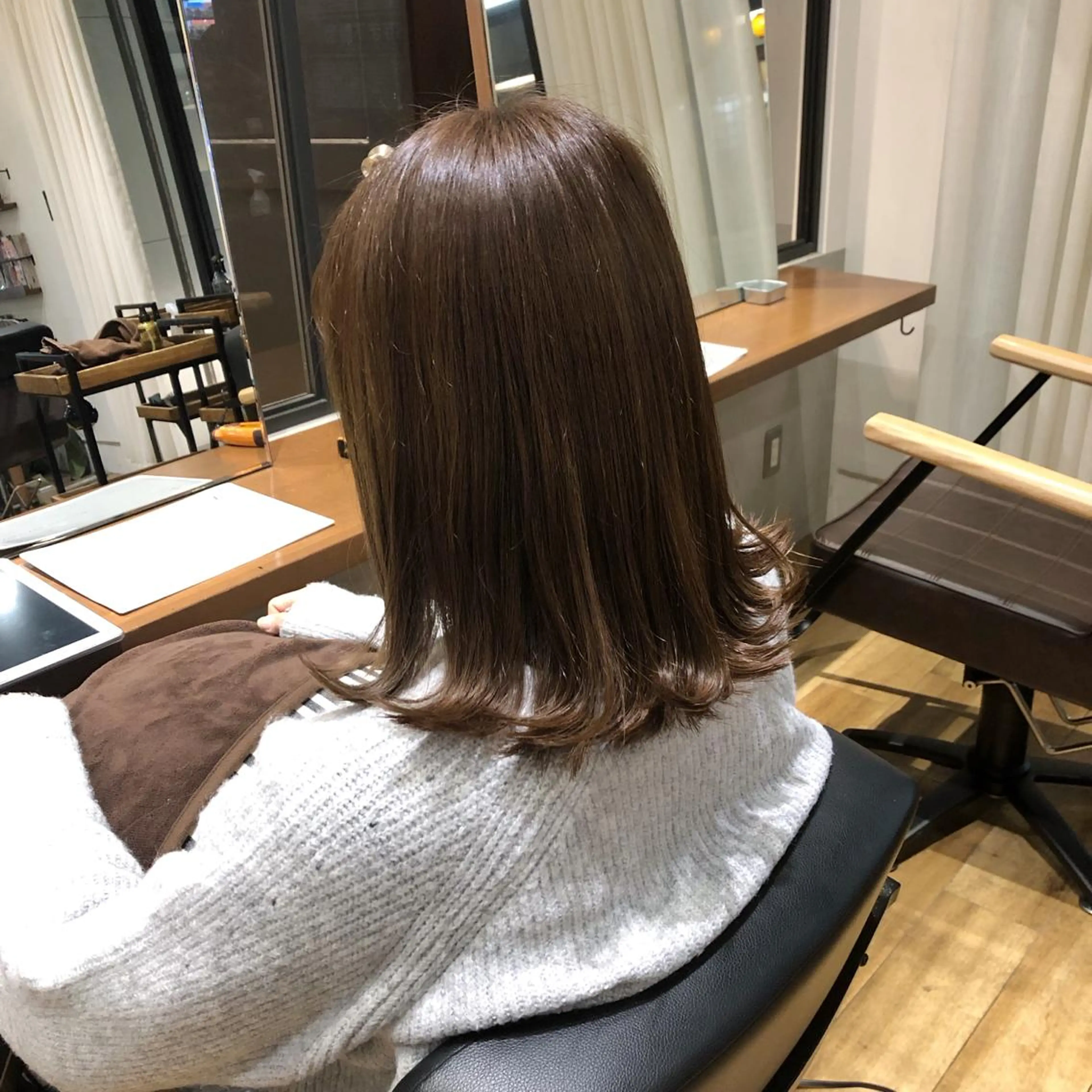 ミディアム アッシュ ハイライト ヘアカラー トリートメント ◇おの あすか◇のヘアスタイル