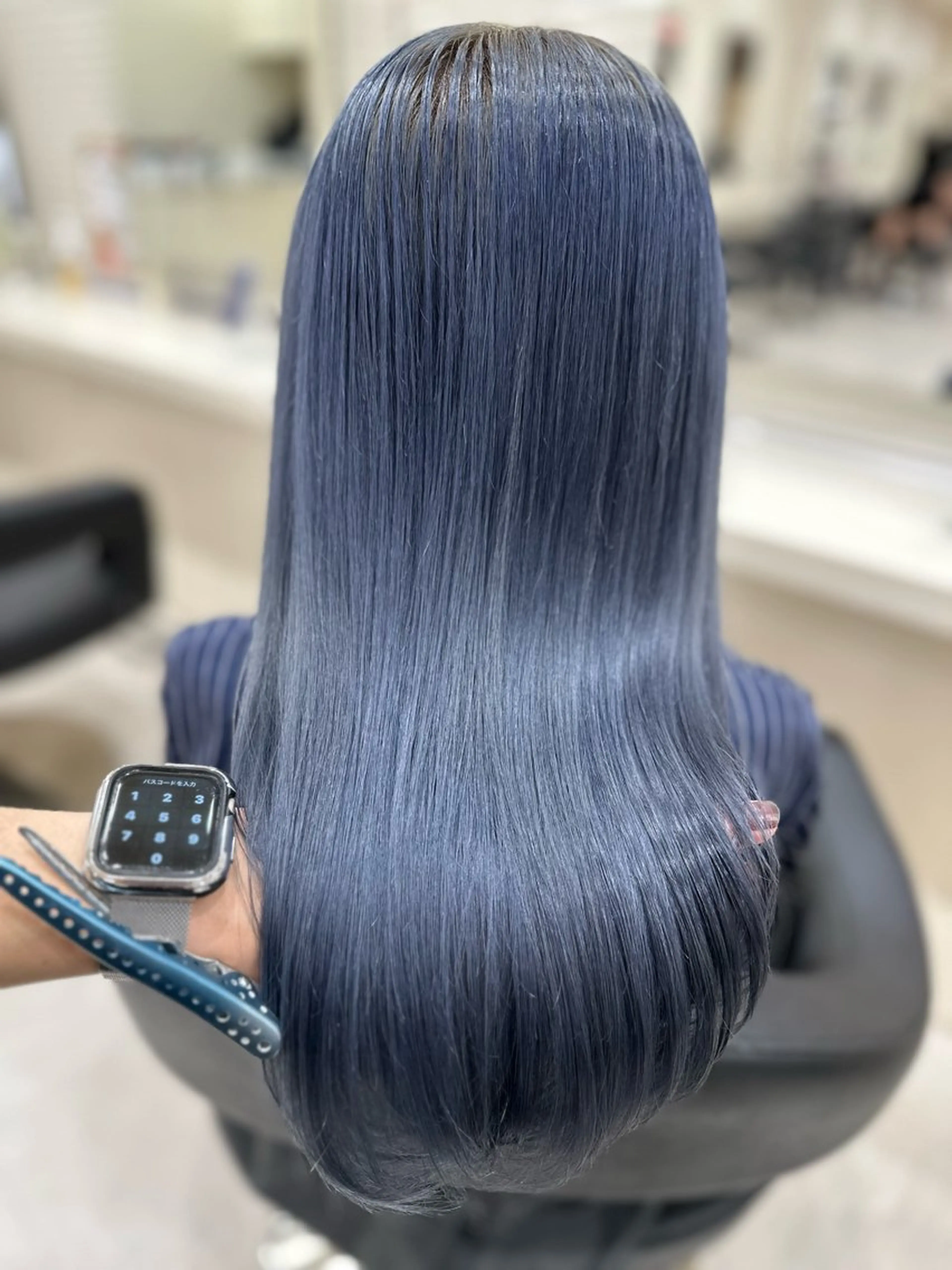 ロング カラー ヘアアレンジ ヘアカラー 艶カラー/ハイトーン /レイヤーカットのヘアスタイル