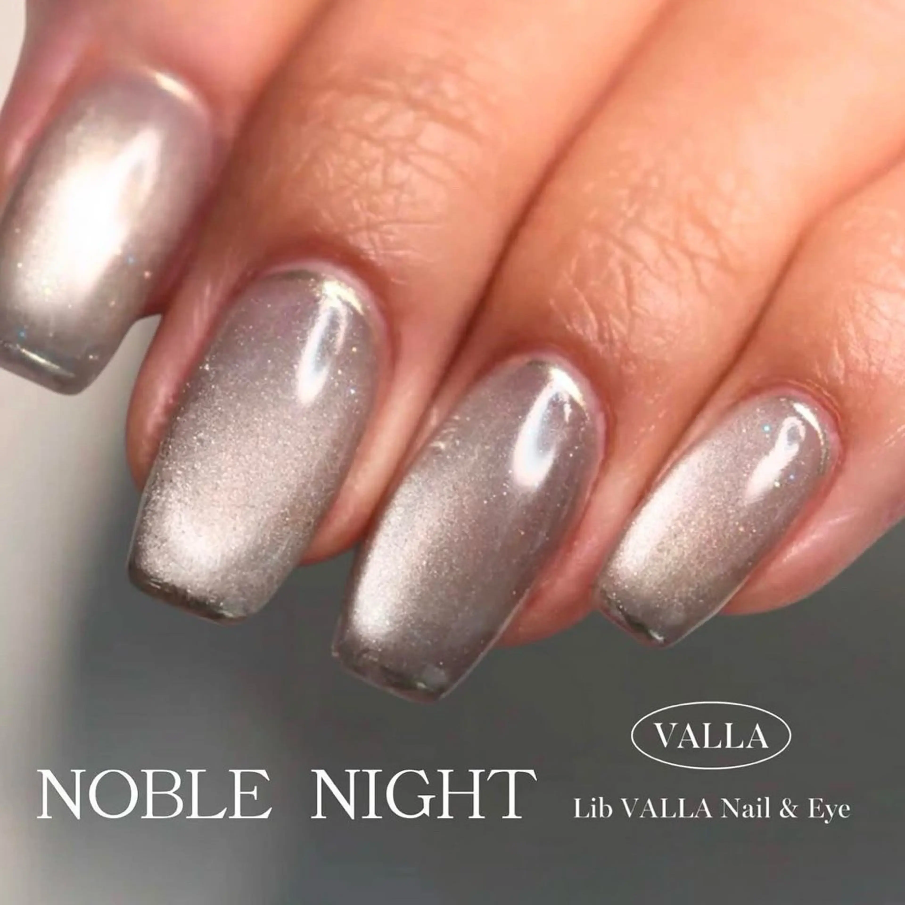 ネイル マグネットネイル LIB VALLA haruka🎀🫧のネイルデザイン