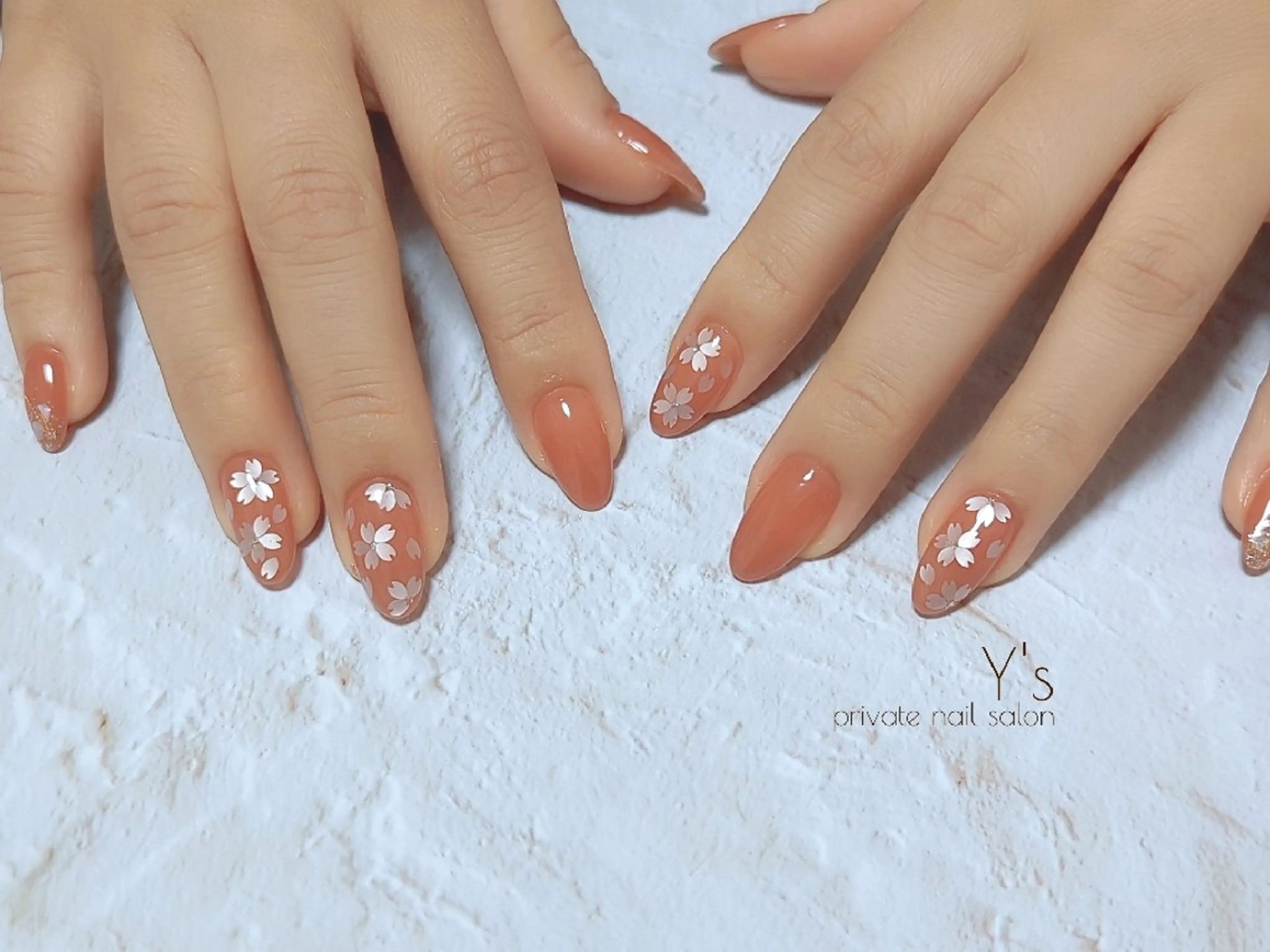 ネイル ハンドネイル YUMI NAGAI  のネイルデザイン