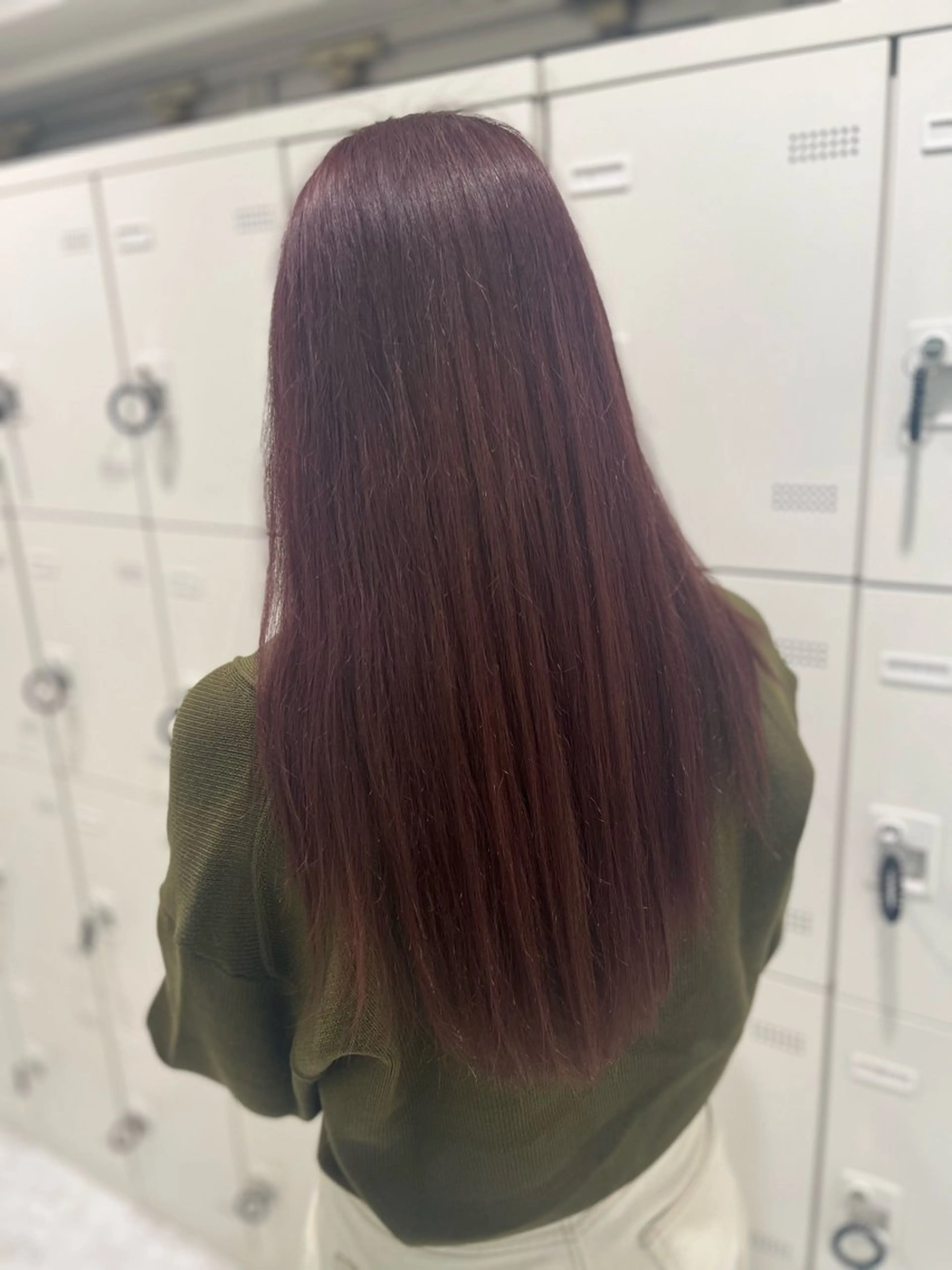 ロング カラー ハイトーンカラー 🦄レイヤーカットのヘアスタイル