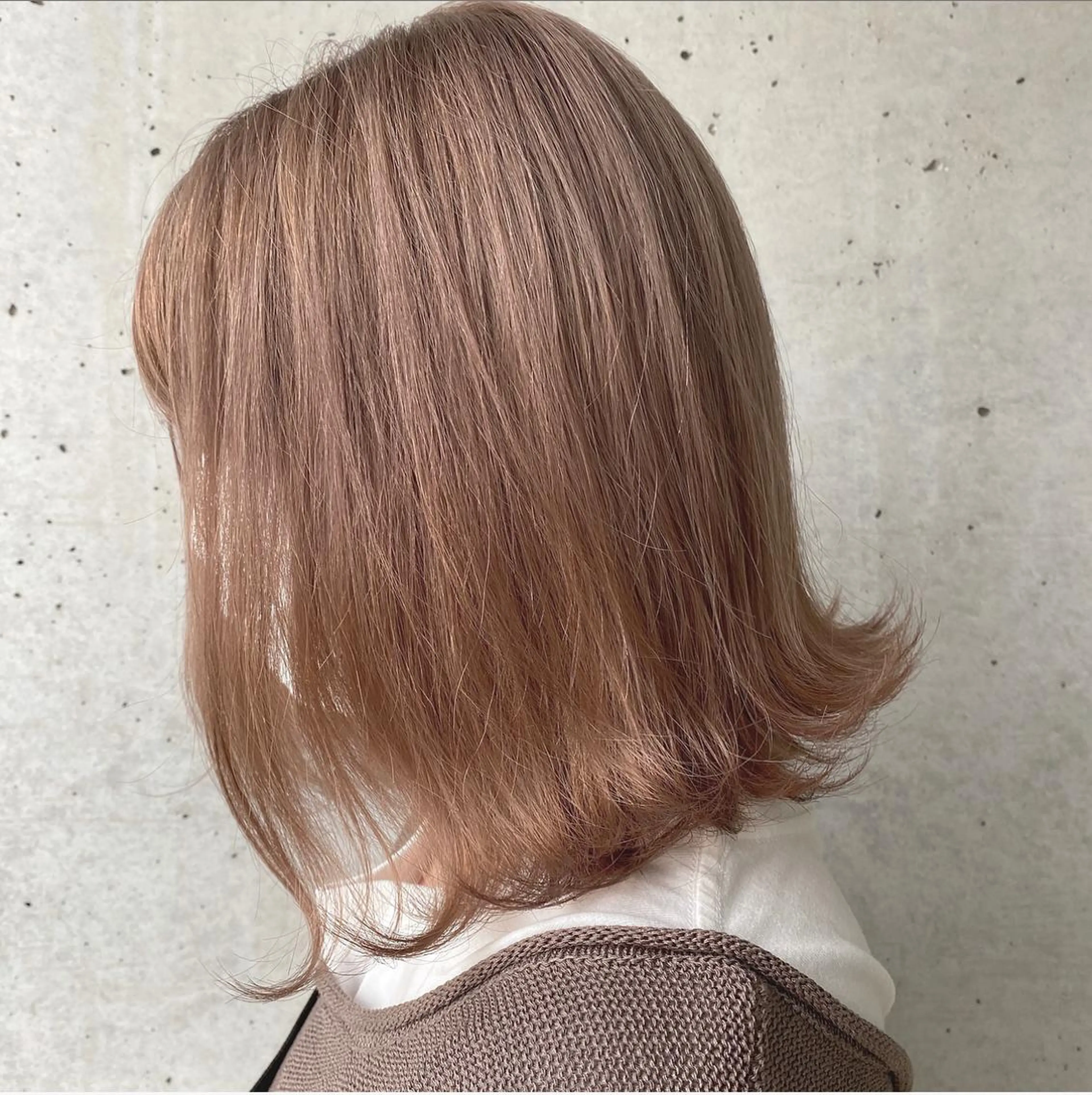 カラー ベージュカラー ブリーチ ミルキーベージュ chill松山所属・フリーランス美容師 MIZUKIのヘアスタイル