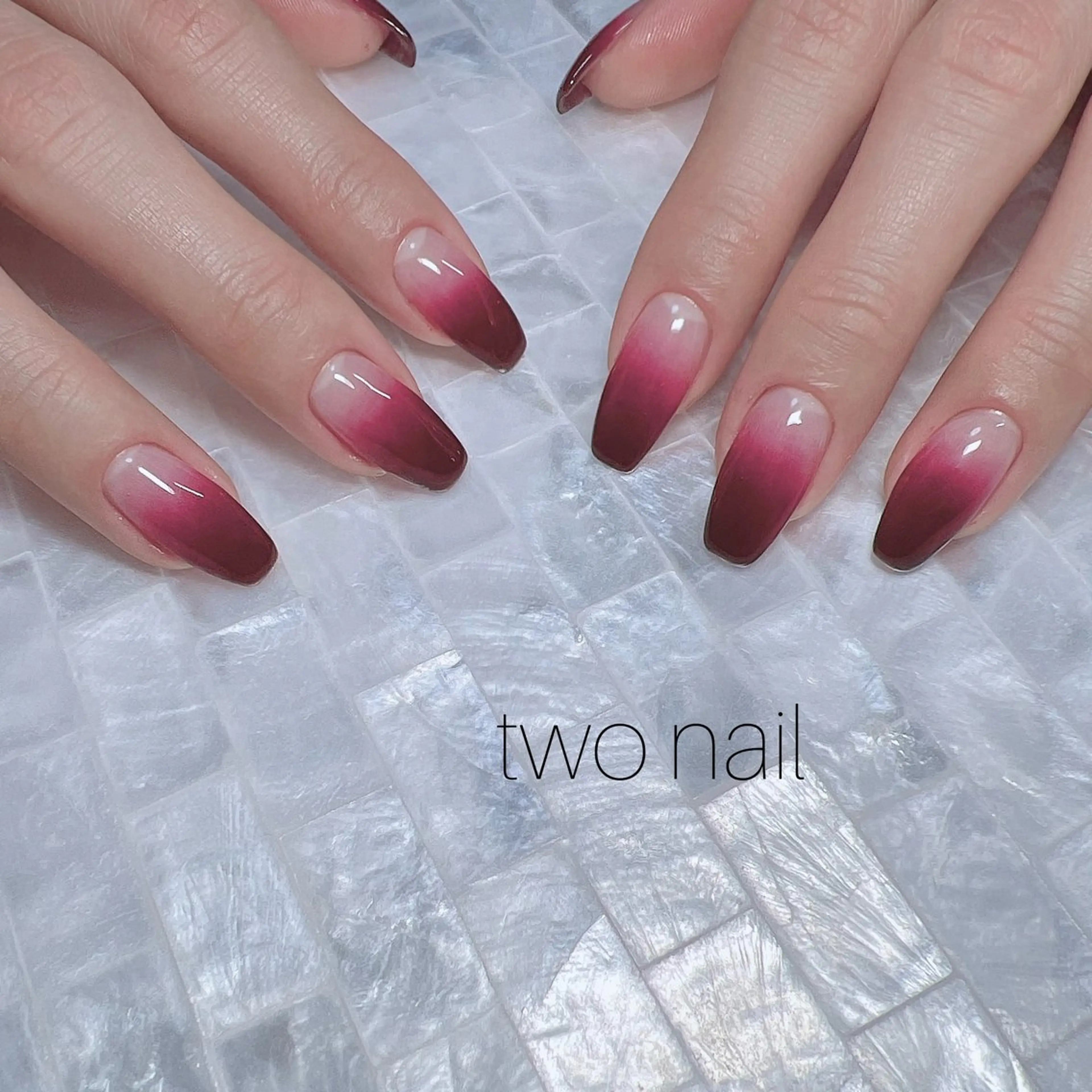 ネイル ネイルチップ ホワイト ハンドネイル two nailのネイルデザイン