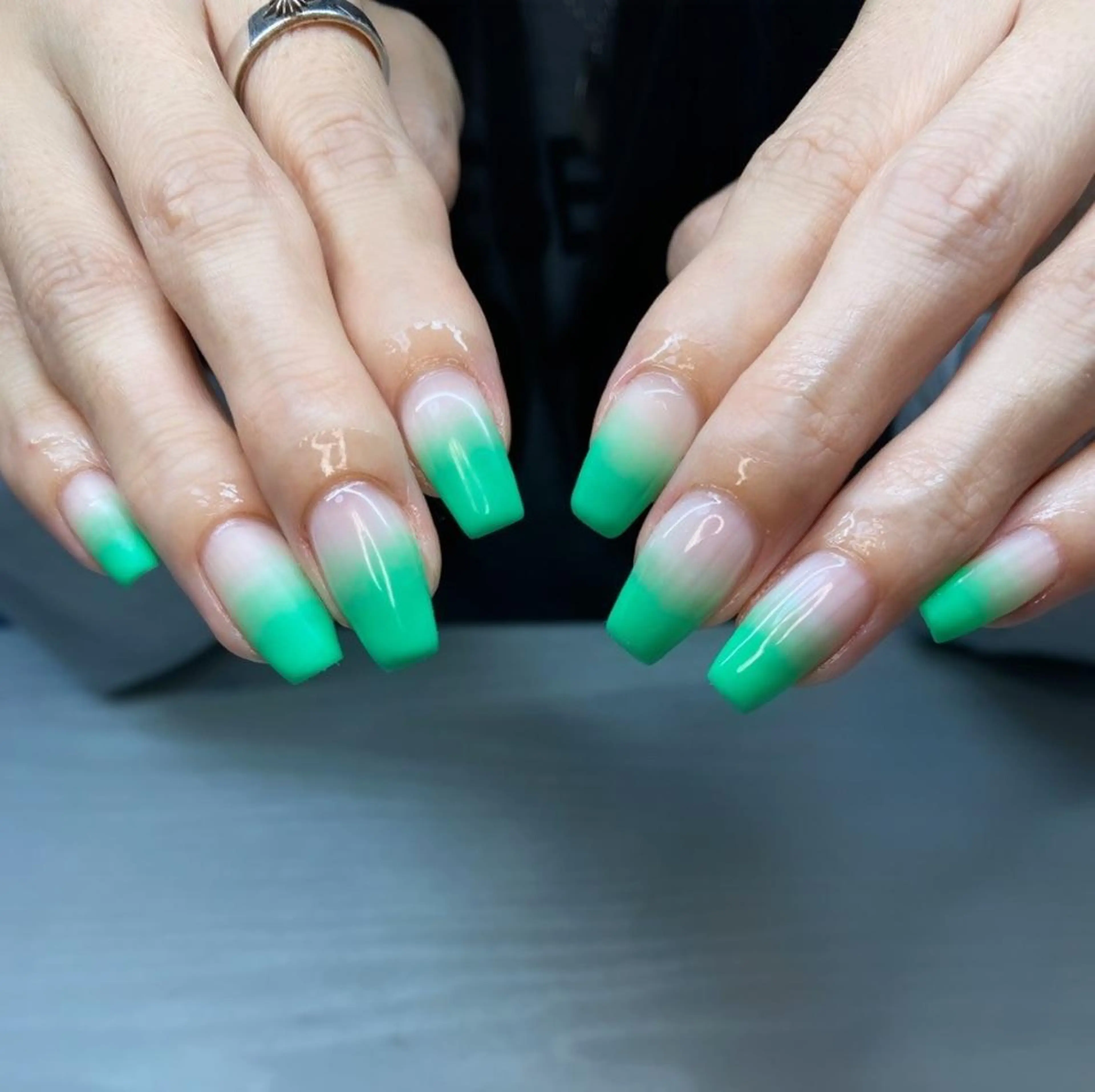 ネイル グラデーション マットネイル ハンドネイル Miley nailのネイルデザイン