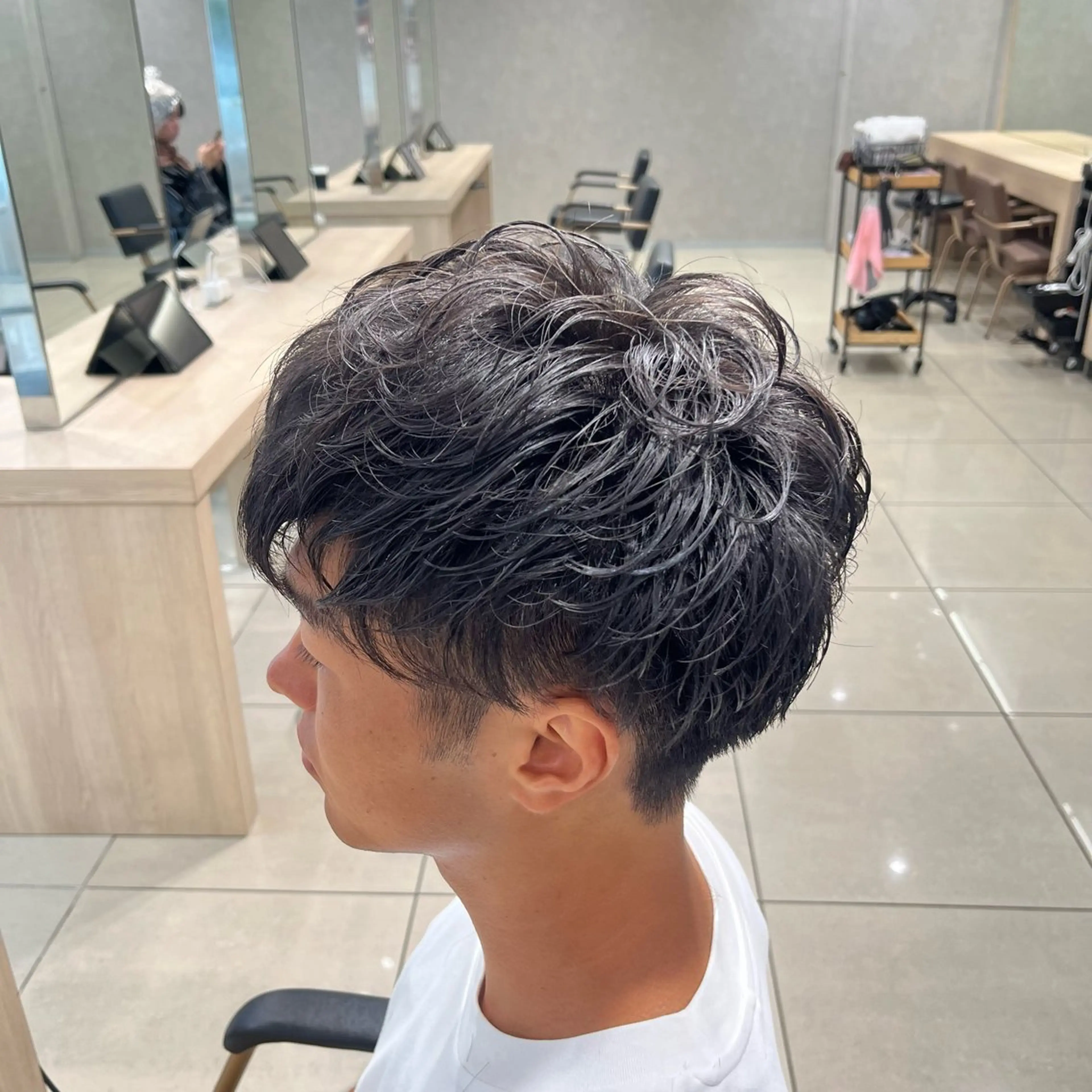 パーマ メンズ メンズパーマ カット パーマ 巖本 真希のヘアスタイル