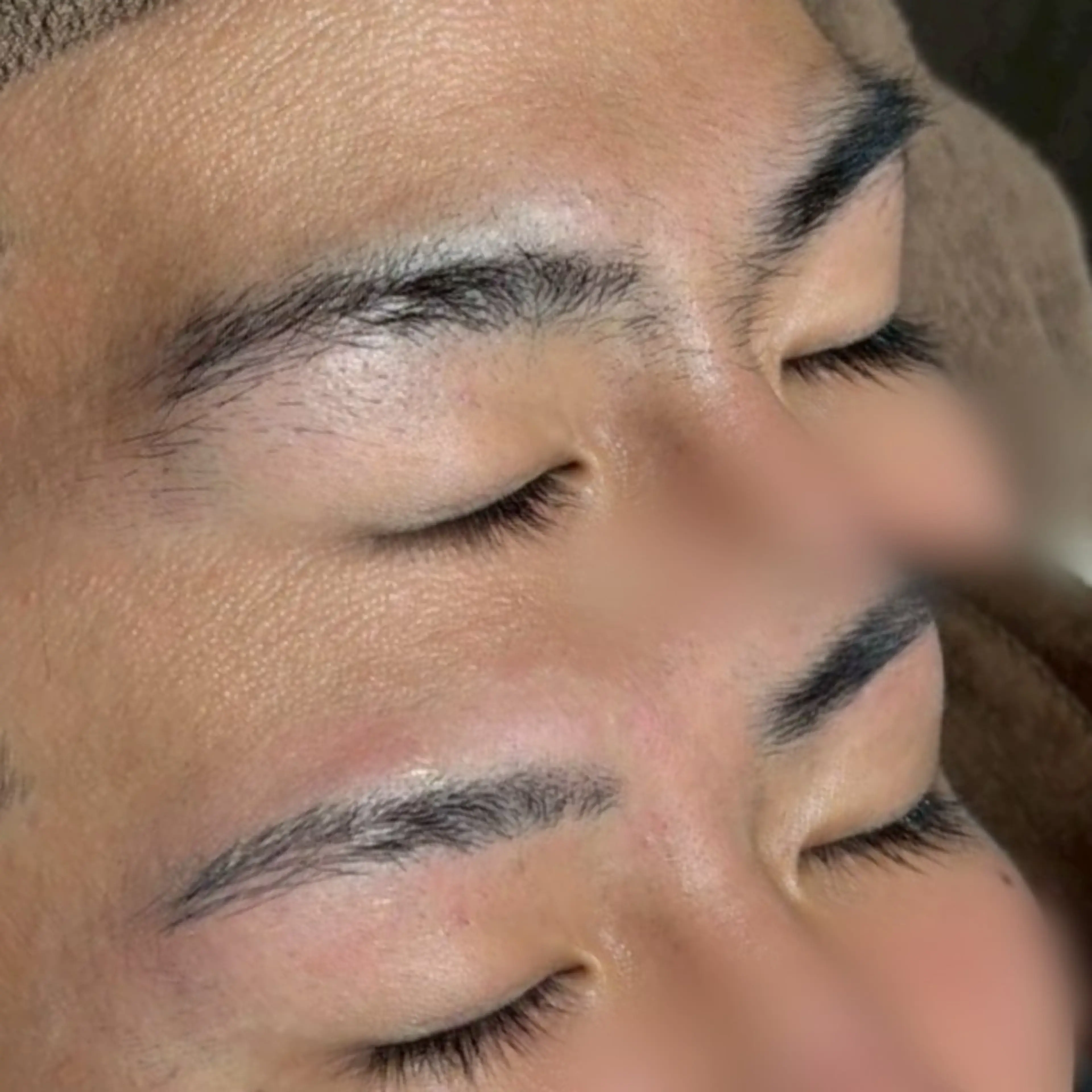 【お客様にあった眉毛を提案します🩶"】美眉WAX（毛抜きなし）口コミで仕上げのメイク付き♩♪の写真