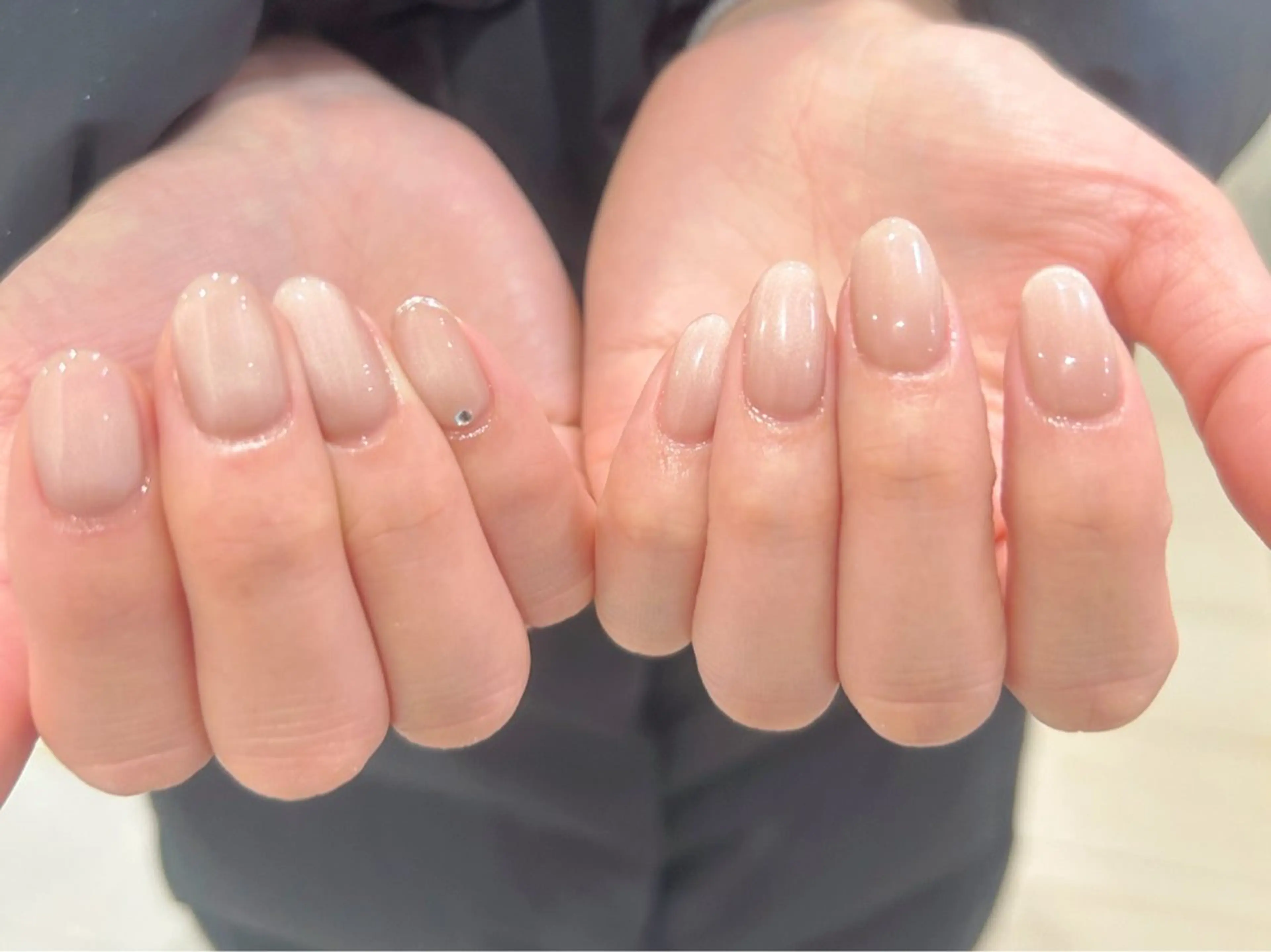 ネイル ロカヒ うつみのマツエク・マツパデザイン